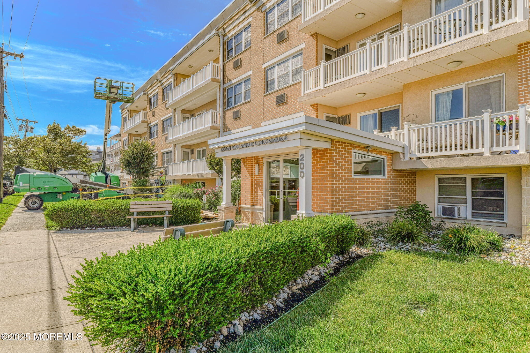 200 Ocean Park Avenue 1E