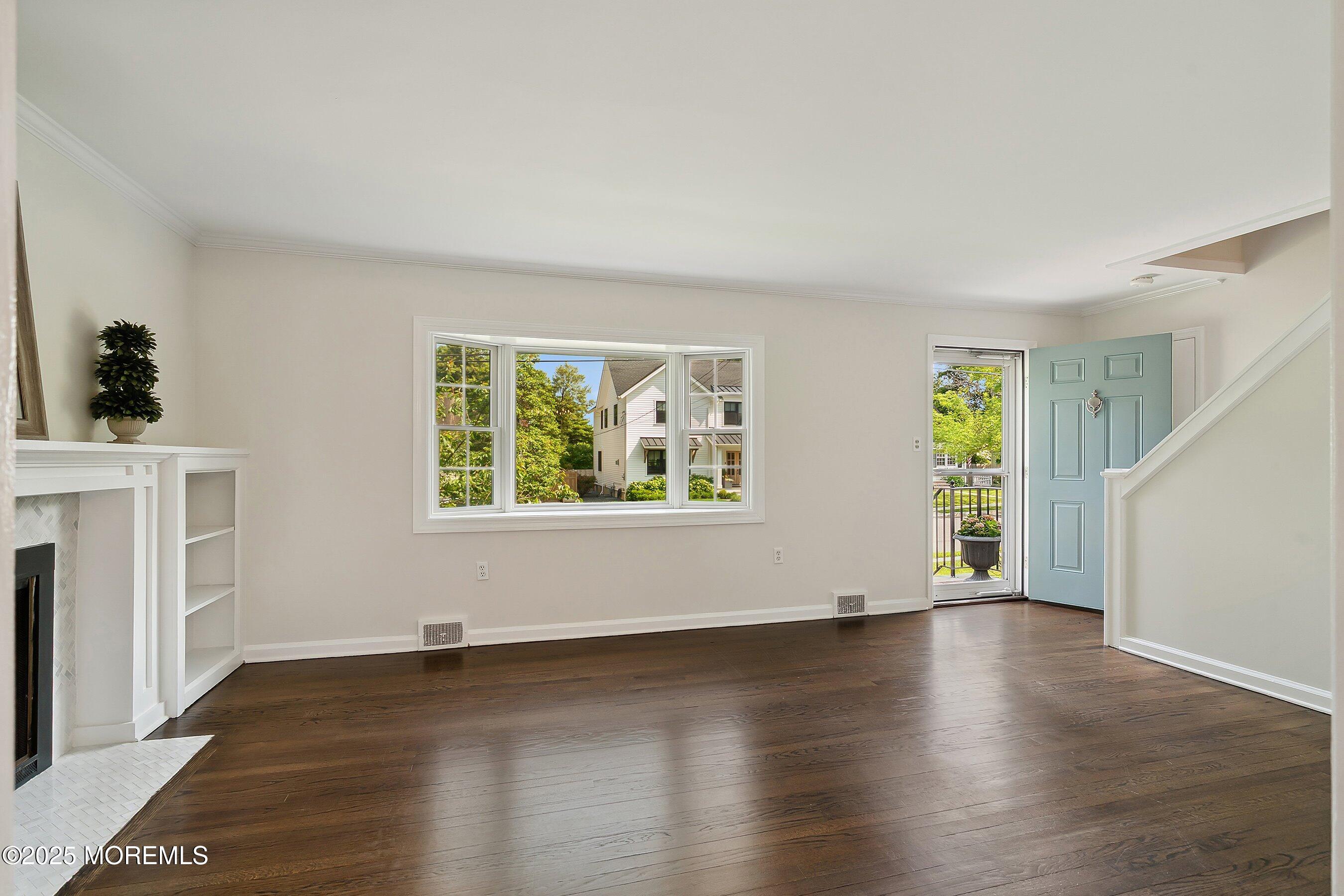 97 Woodbine Avenue