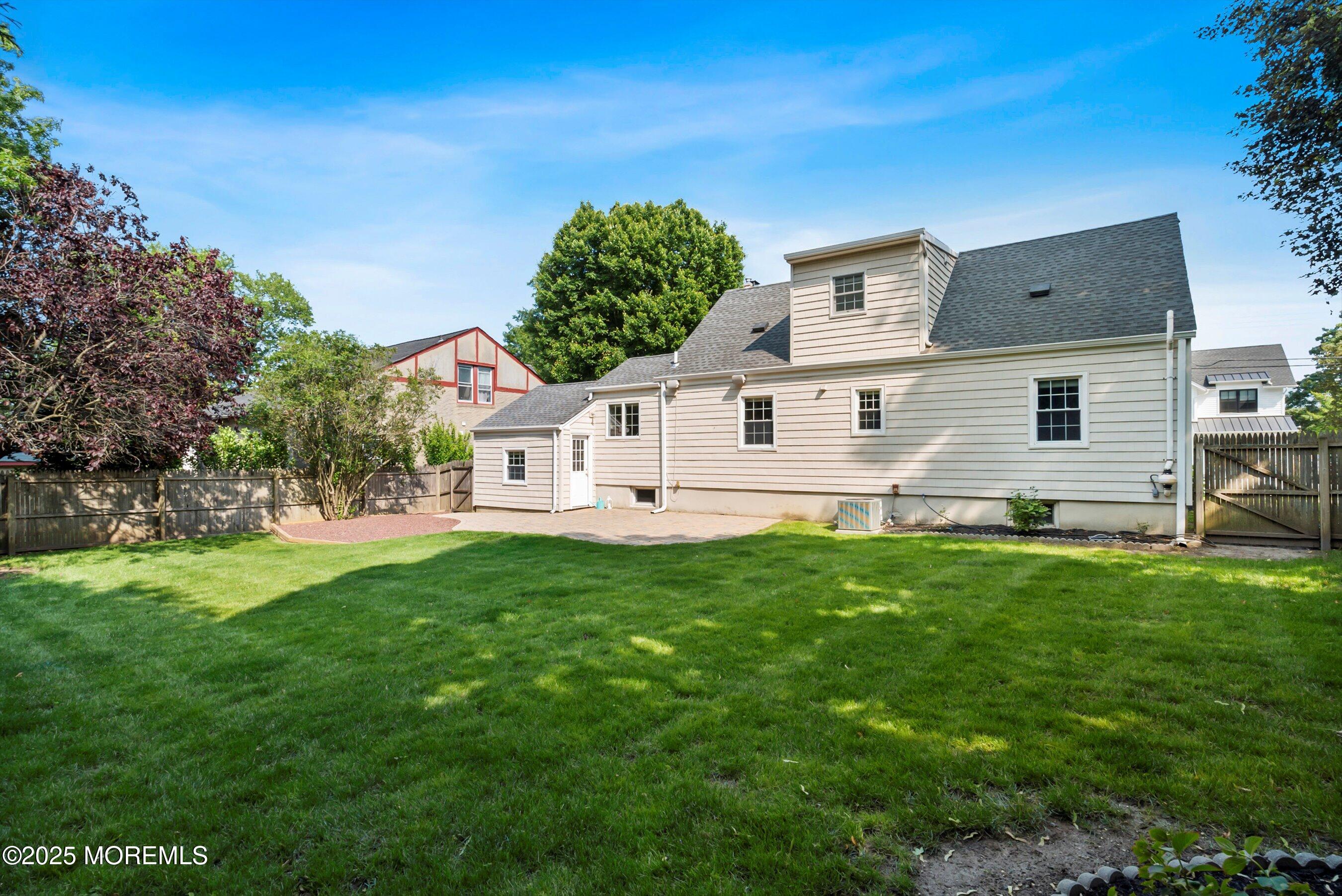 97 Woodbine Avenue, Little Silver, New Jersey image 34