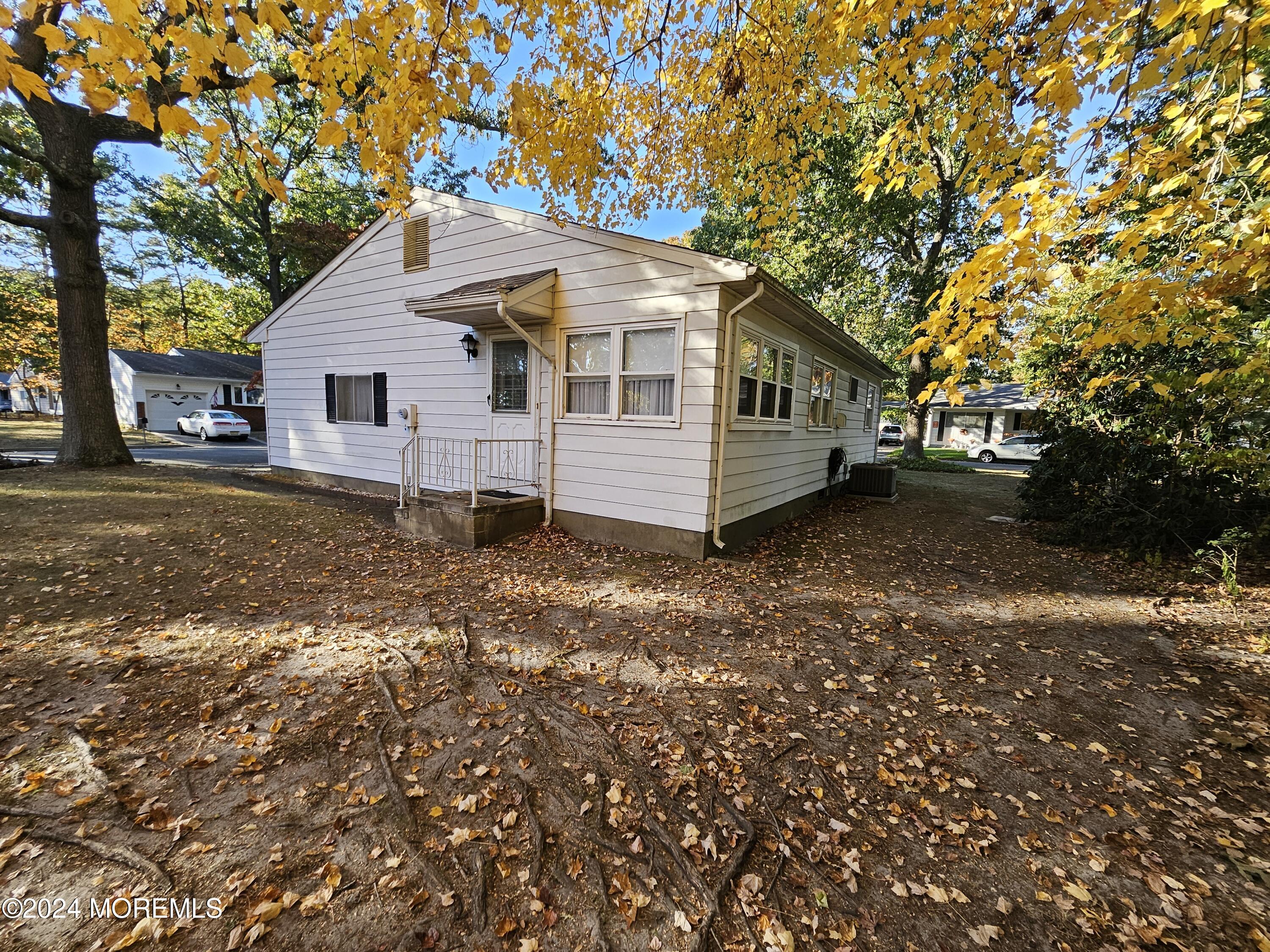 1 Virginia Drive, Whiting, New Jersey image 4