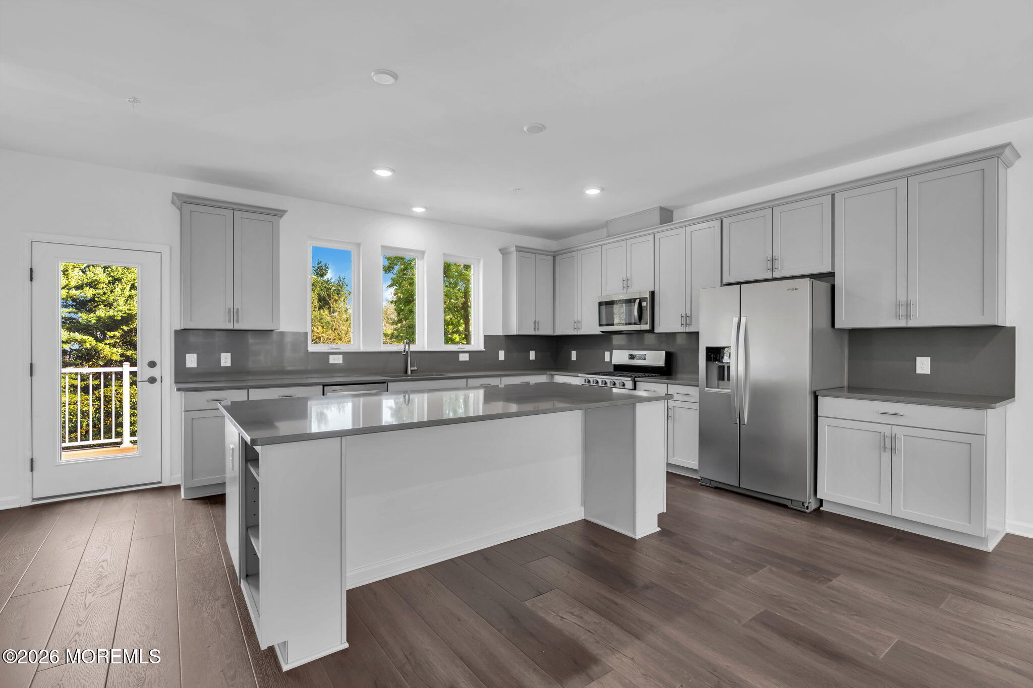 304 Shore Court