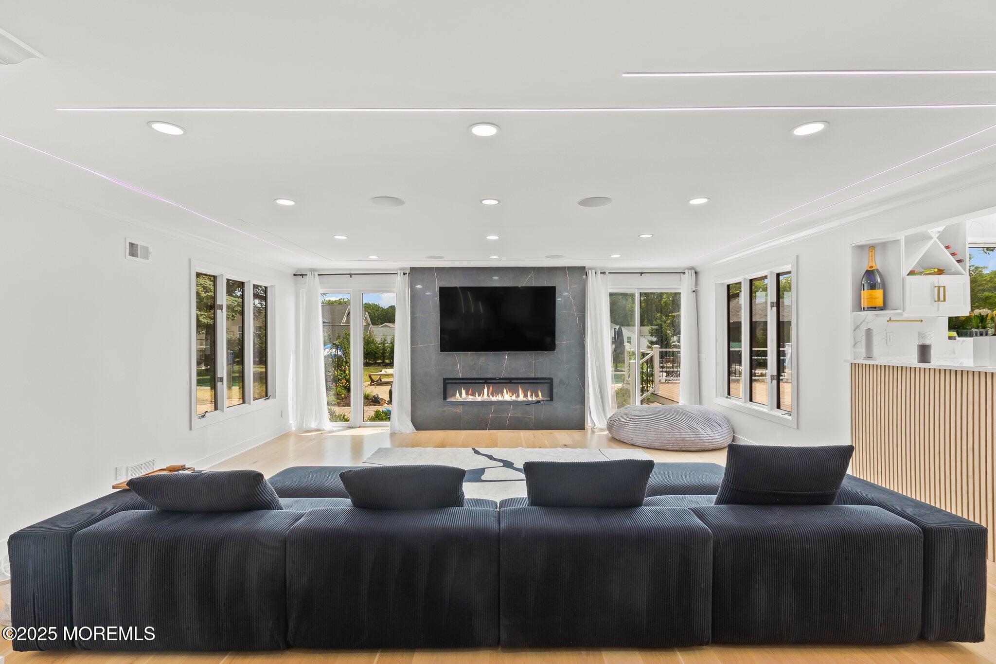 1218 W Park Avenue