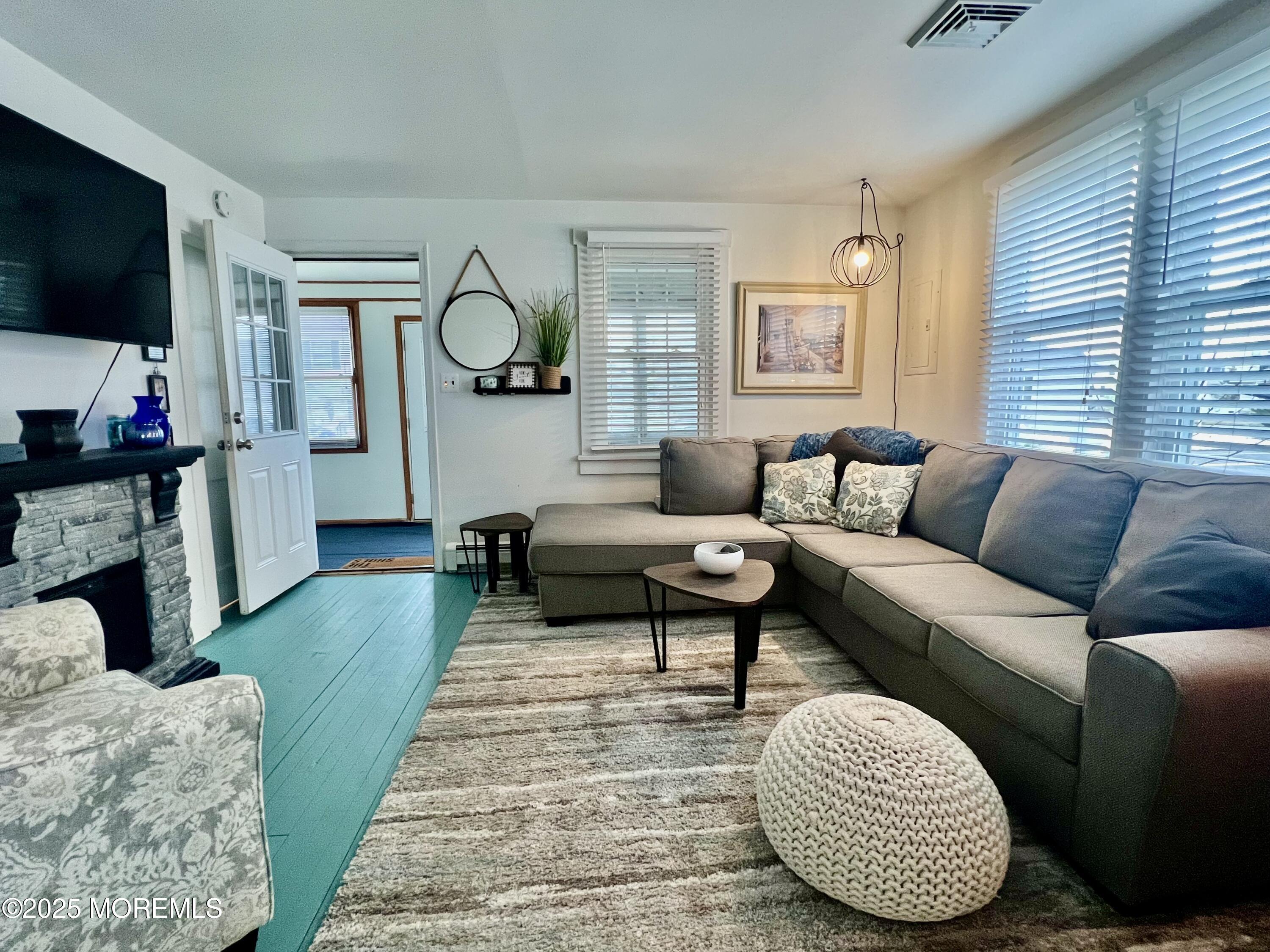 546 E Bayview Avenue, Ocean Gate, New Jersey image 3
