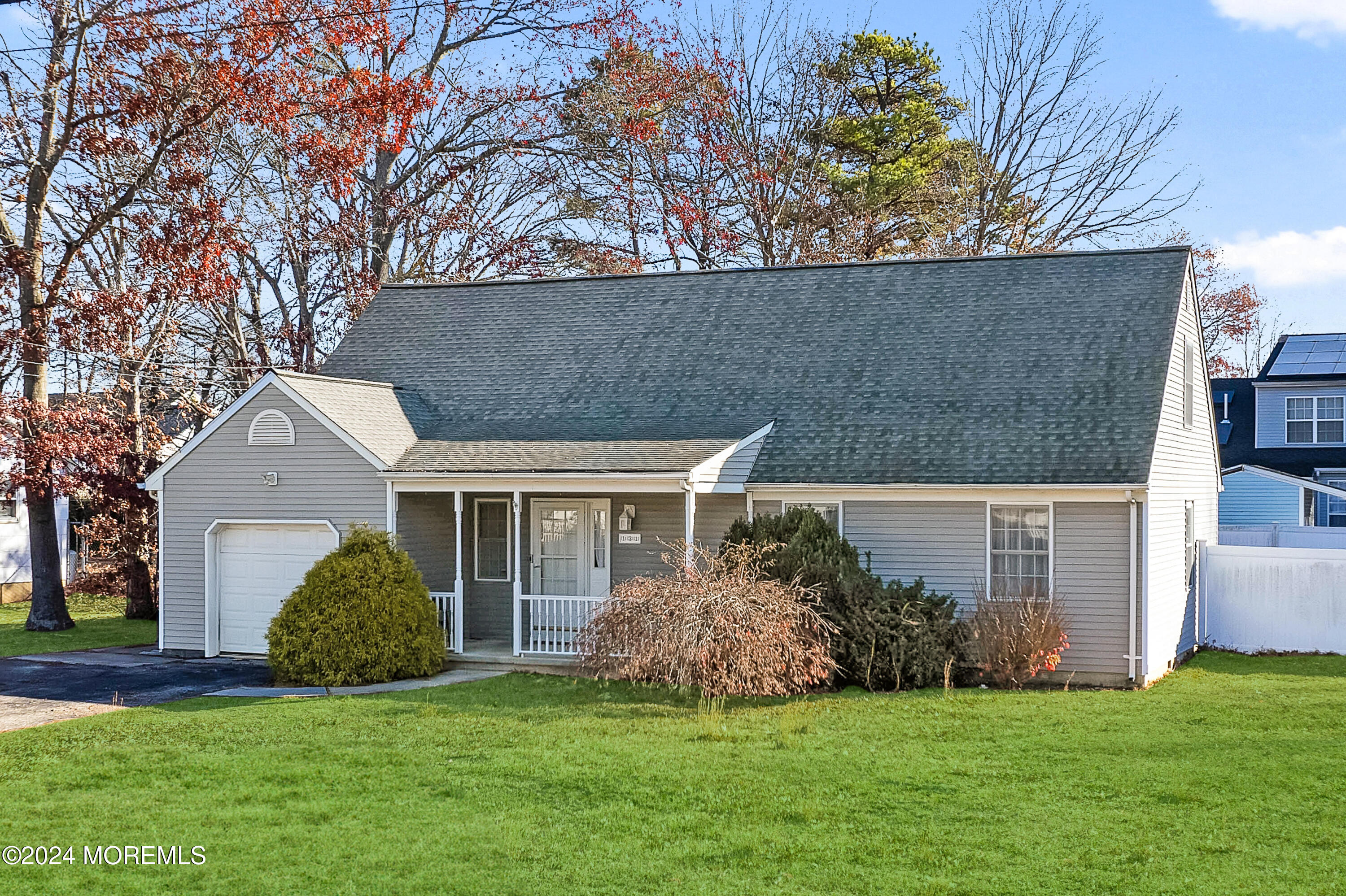 131 Tiller Avenue, Manahawkin, New Jersey image 2