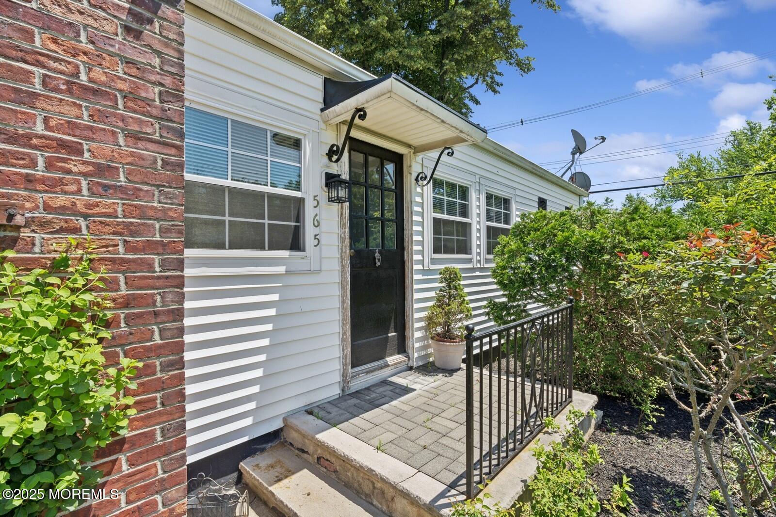 565 Prospect Avenue