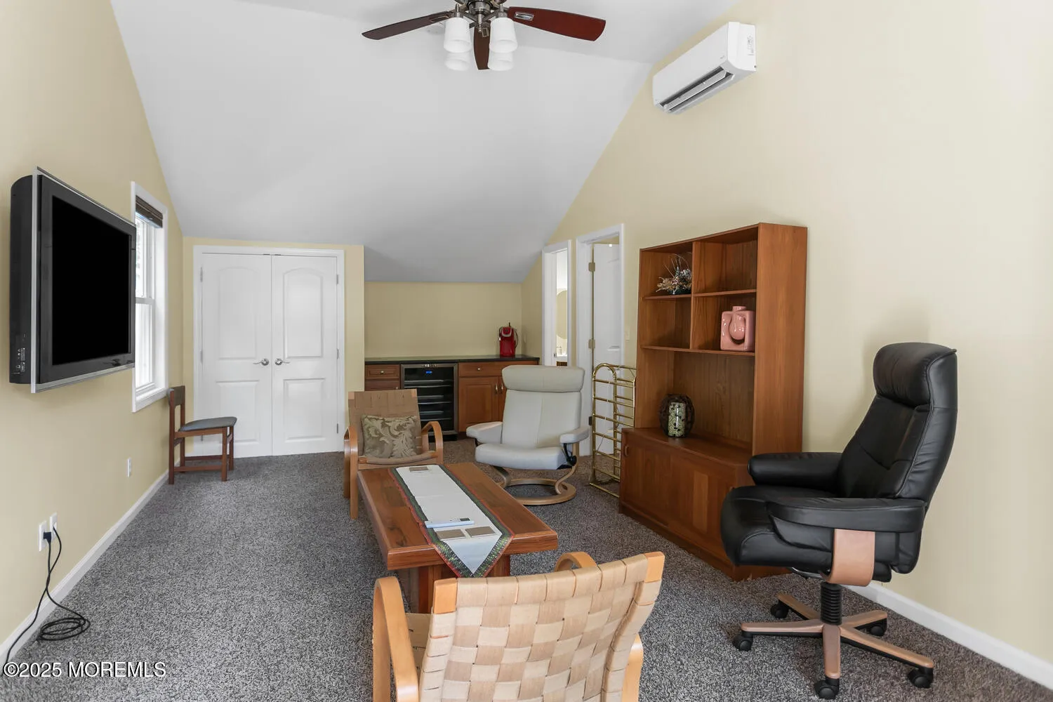 Fair Haven, New Jersey 07704, United States, 4 Bedrooms Bedrooms, ,3 BathroomsBathrooms,Residential,Active,161165