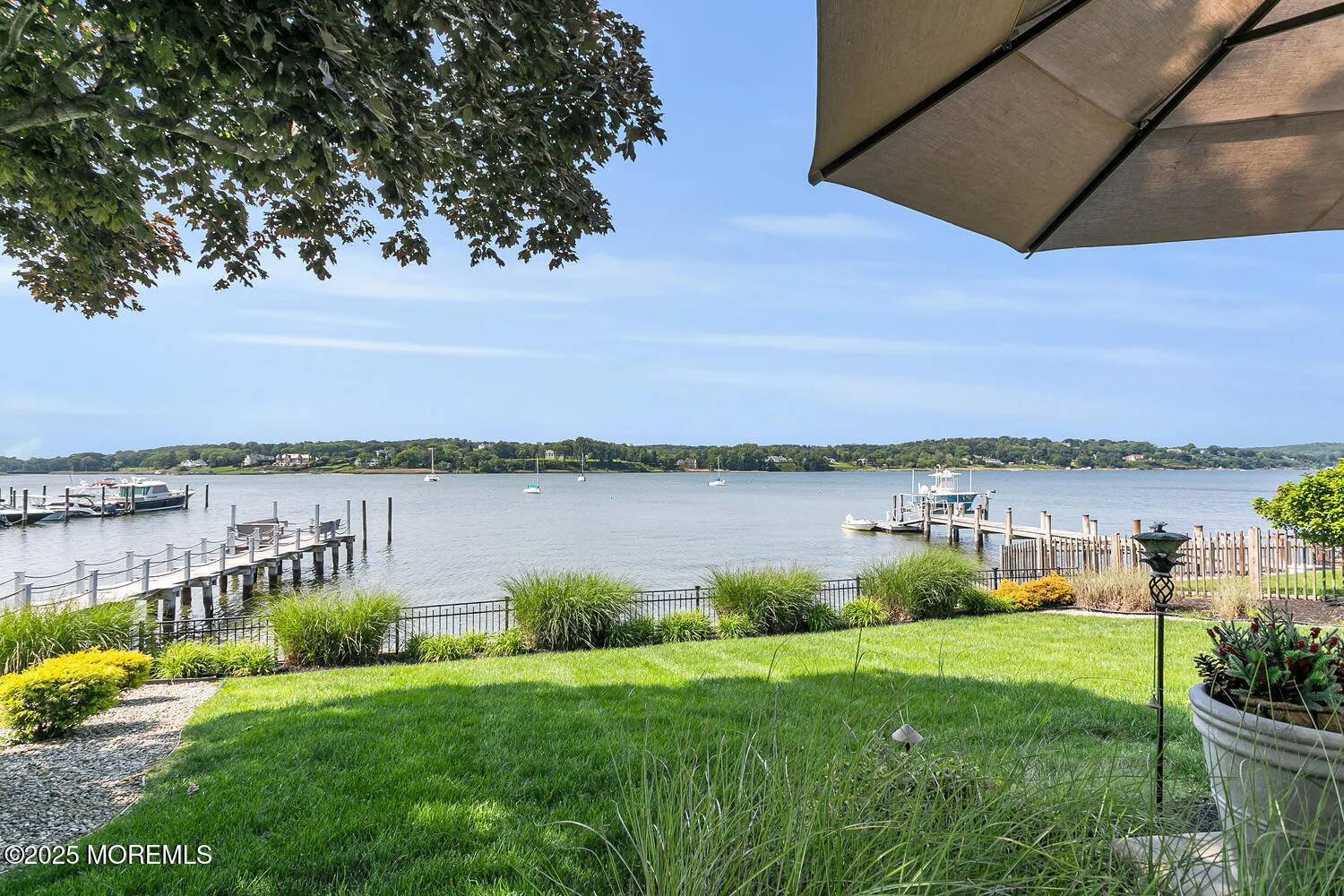 Fair Haven, New Jersey 07704, United States, 4 Bedrooms Bedrooms, ,3 BathroomsBathrooms,Residential,Active,161165