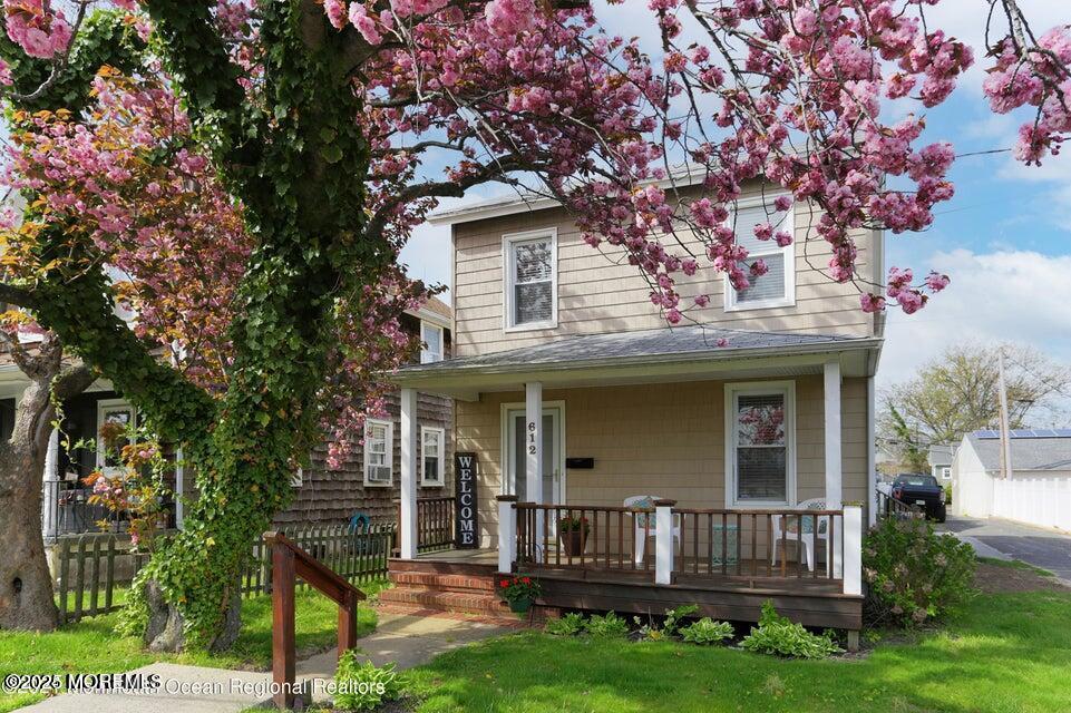 612 Sylvania Avenue