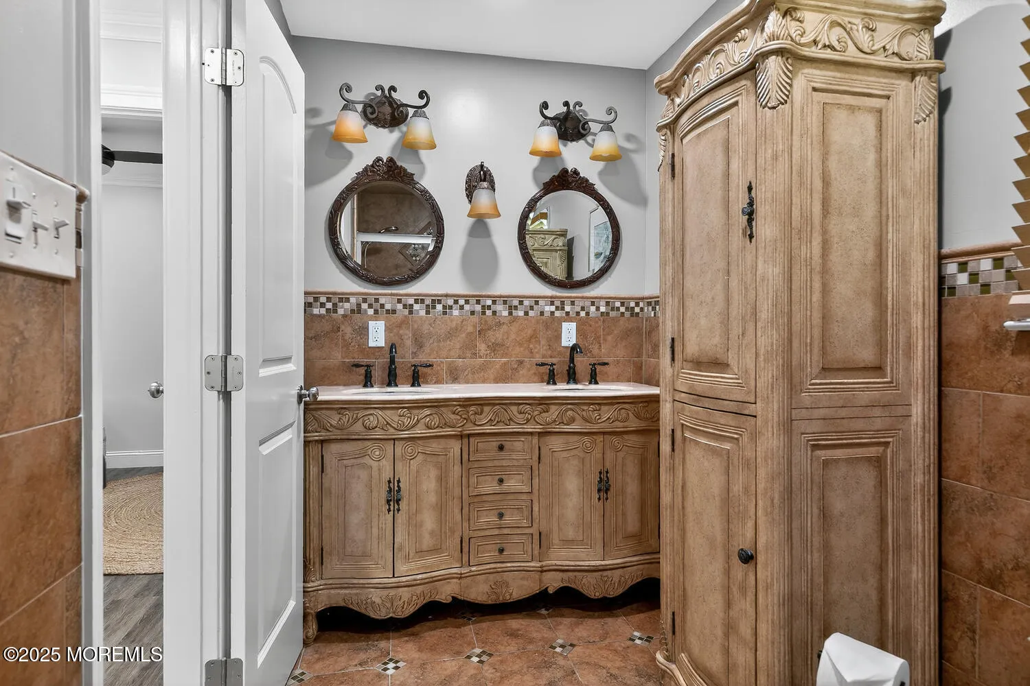 Middletown, New Jersey 07748, United States, 5 Bedrooms Bedrooms, ,5 BathroomsBathrooms,Residential,Active,237212