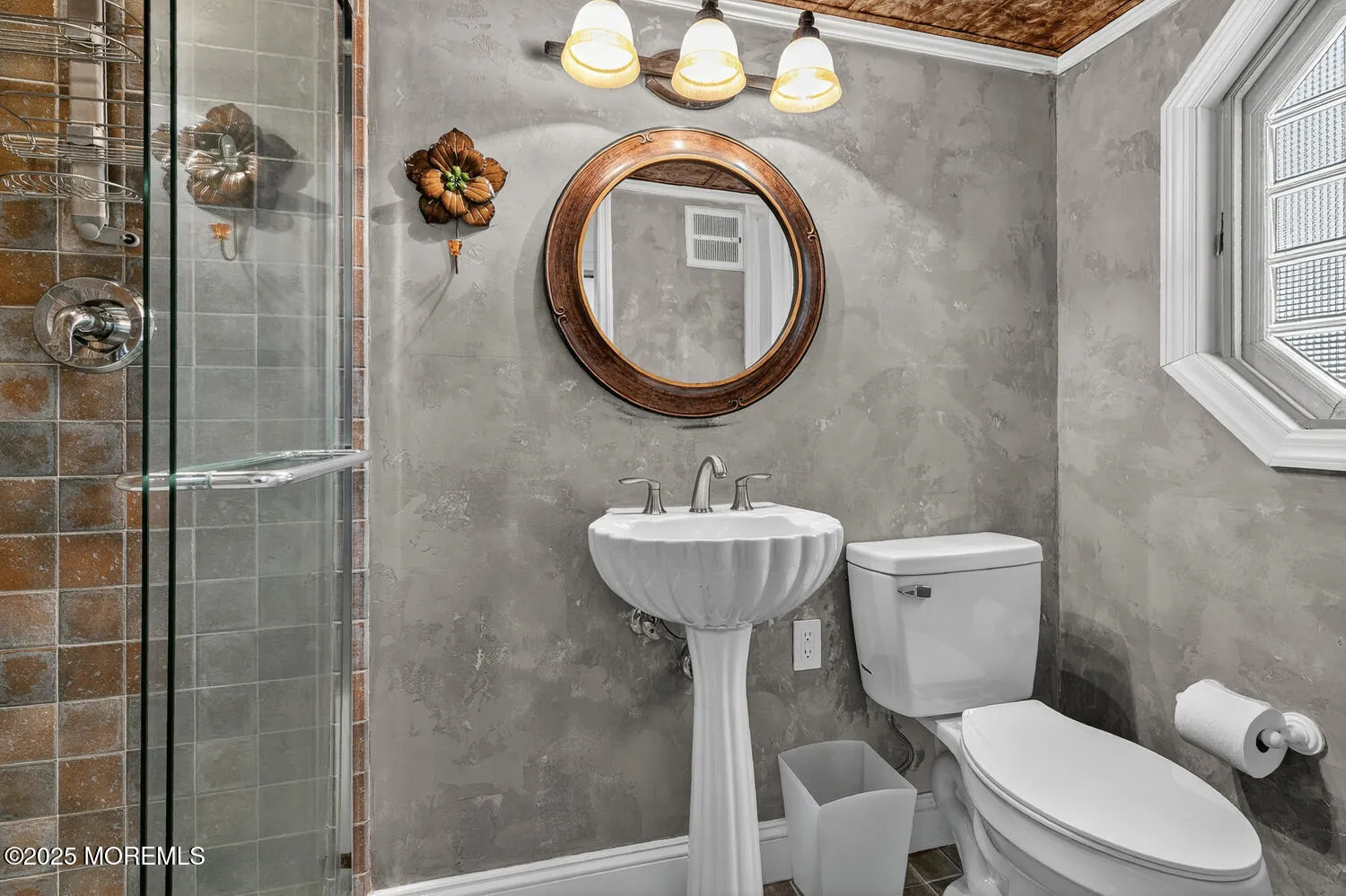 Middletown, New Jersey 07748, United States, 5 Bedrooms Bedrooms, ,5 BathroomsBathrooms,Residential,Active,237212