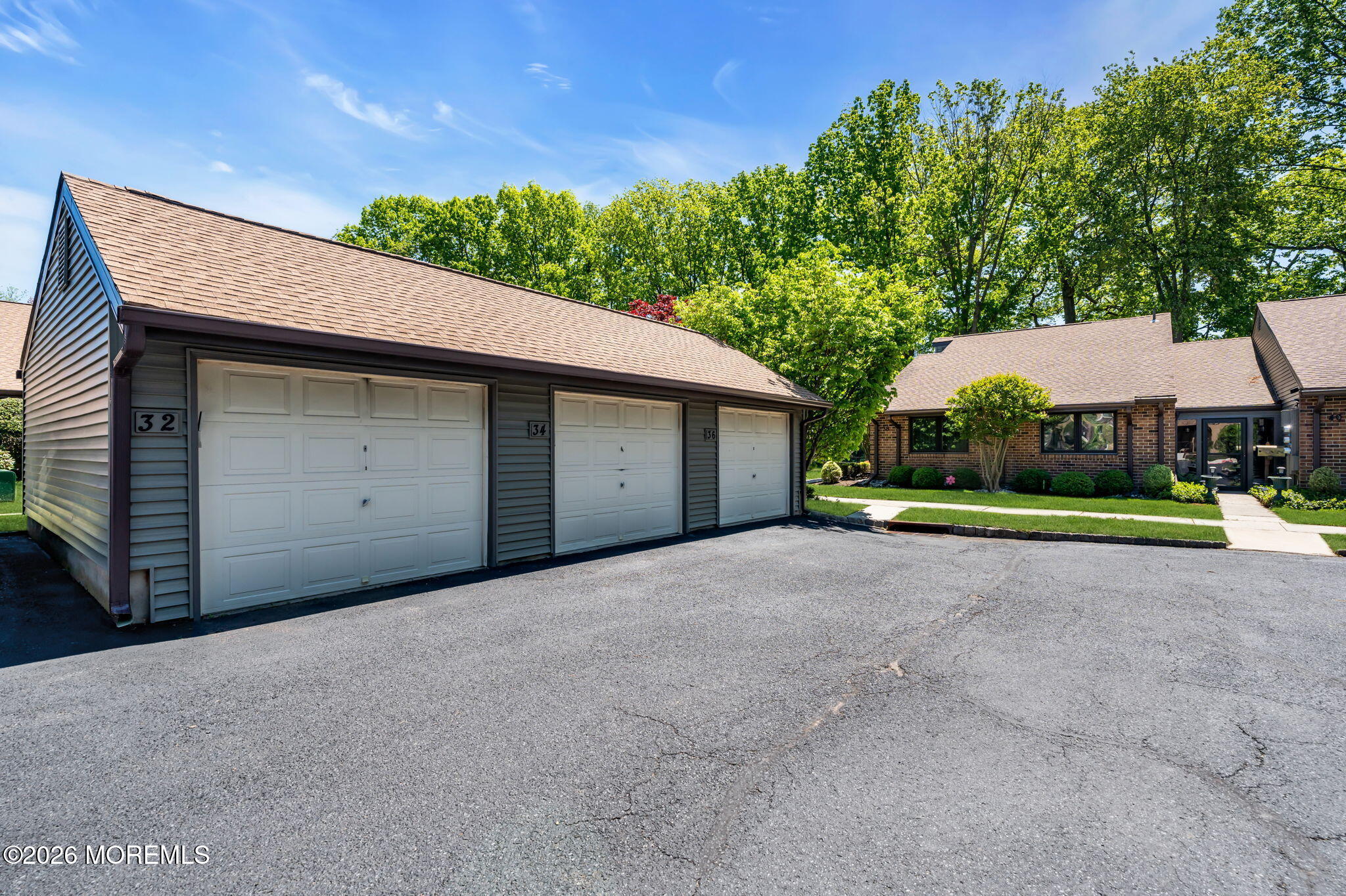34 Dickinson Court