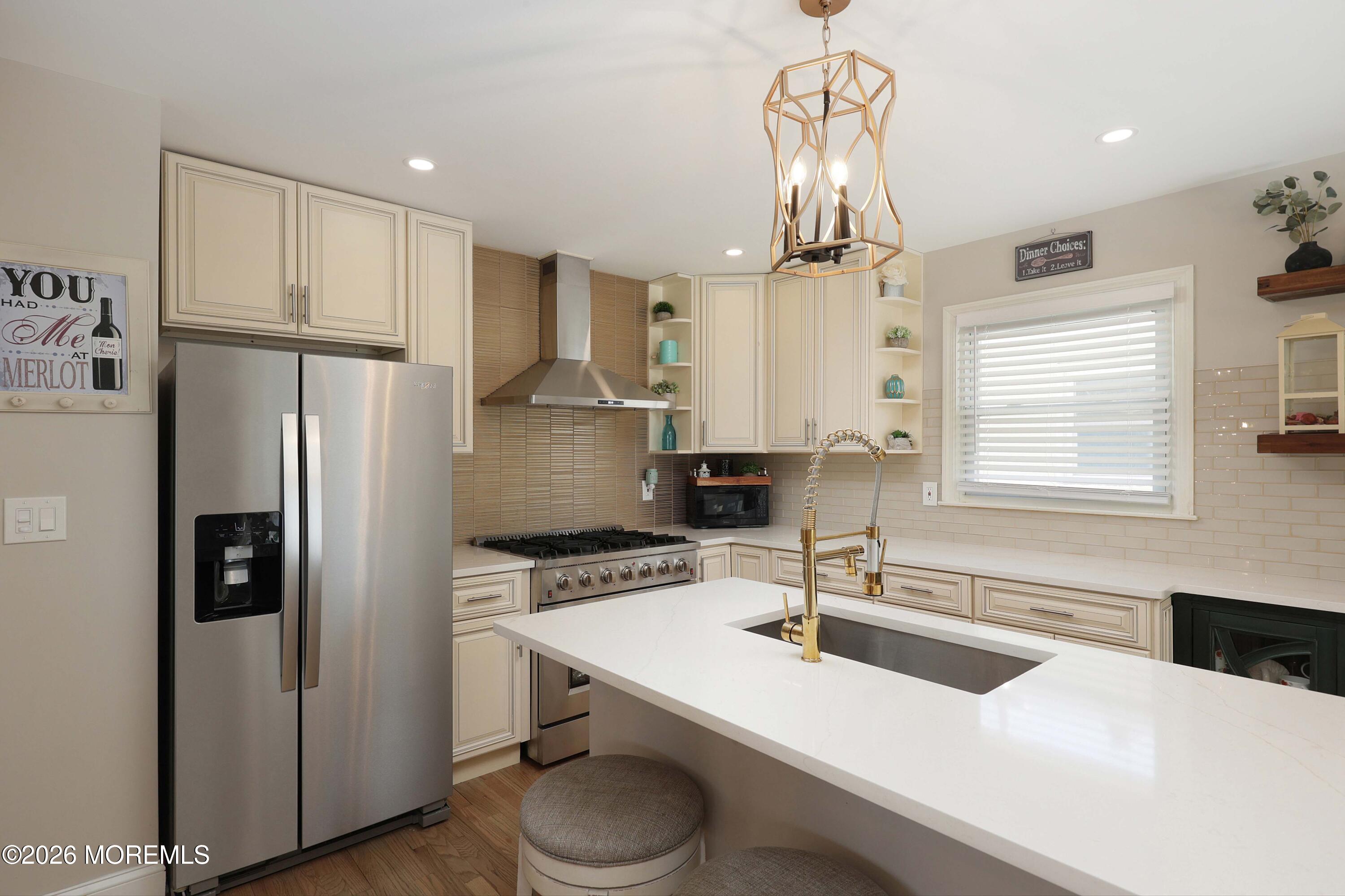 1500 Hyacinth Place
