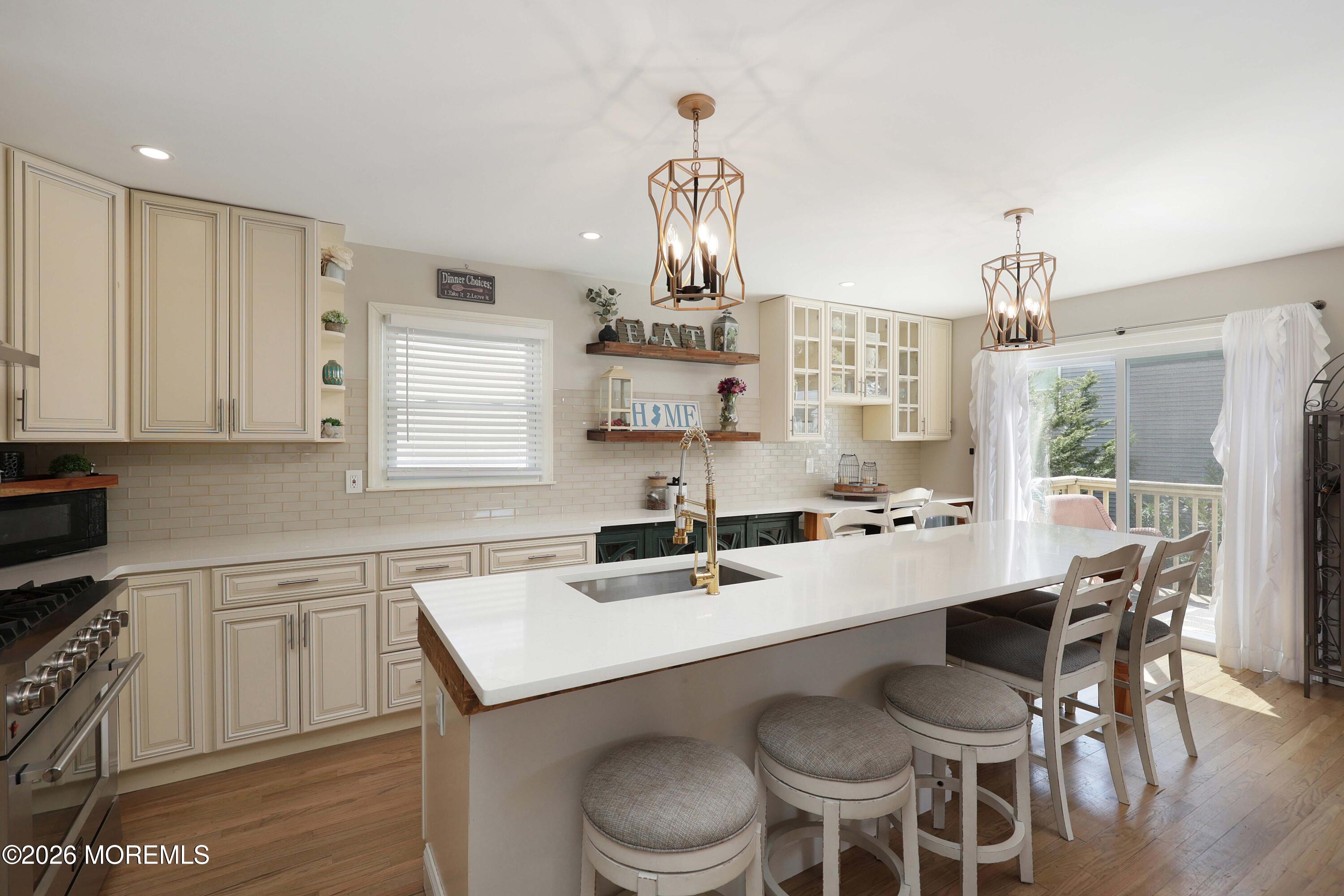 1500 Hyacinth Place