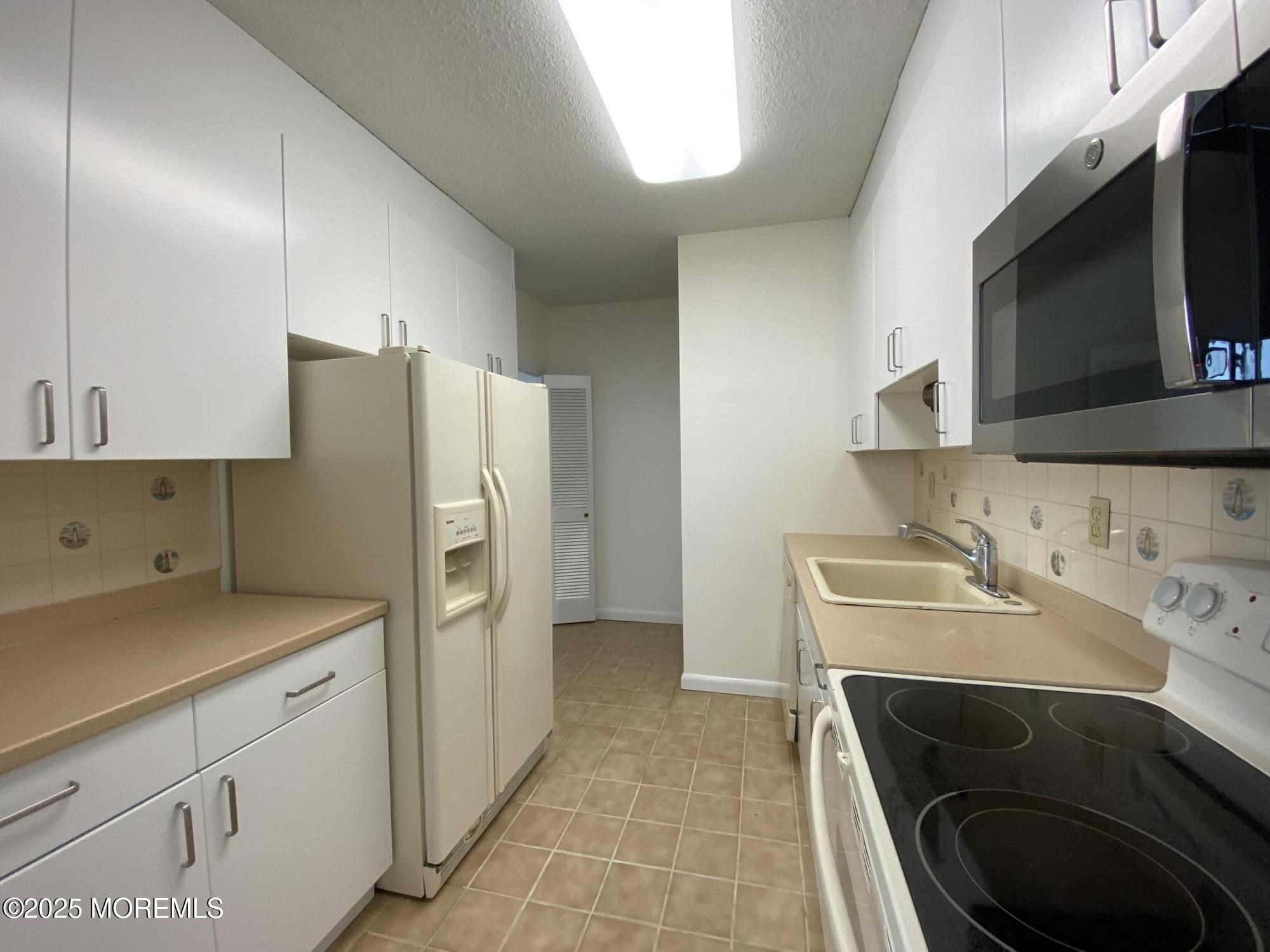 1 Channel Drive #1707, Monmouth Beach, New Jersey image 5