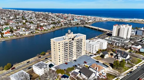 MLS: 22507408