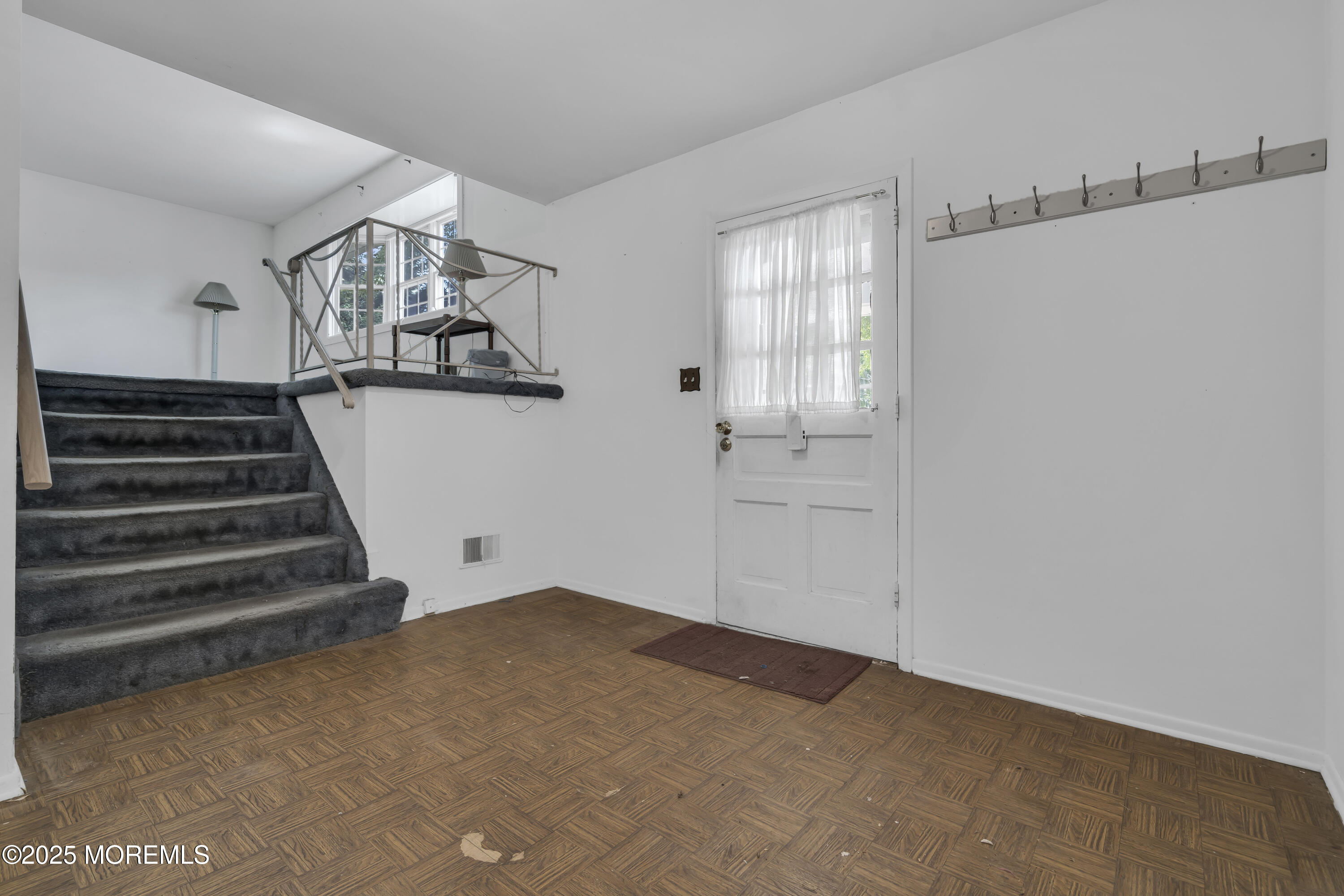 22 Colonial Drive