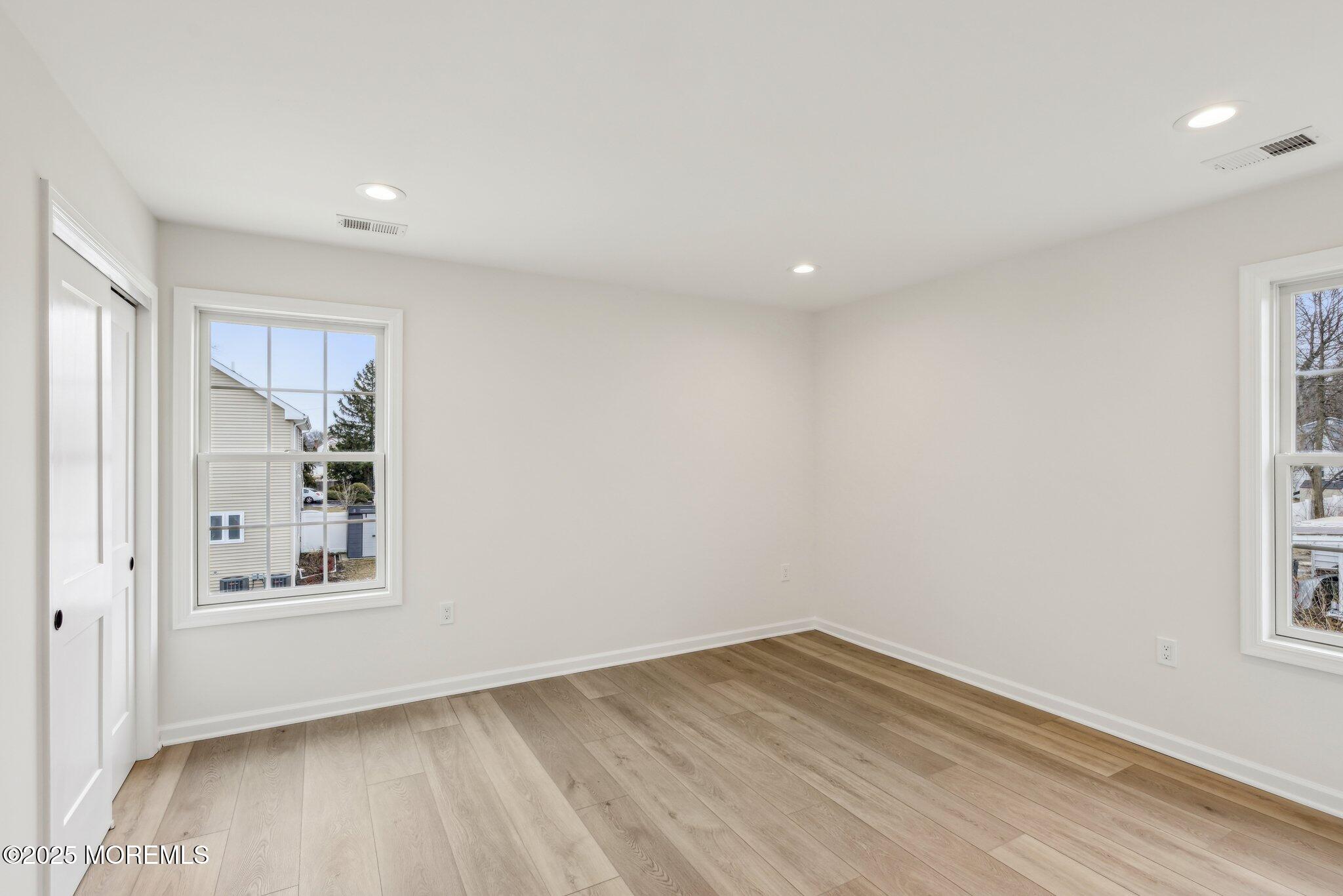 559 Holmdel Road, Hazlet, New Jersey image 32