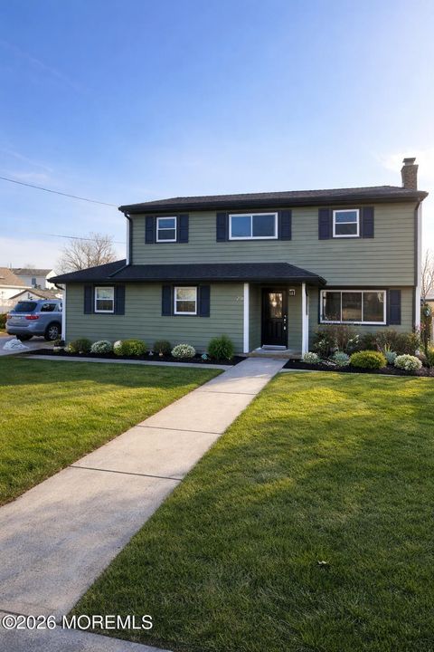 20 Surrey Drive Hazlet NJ 07730