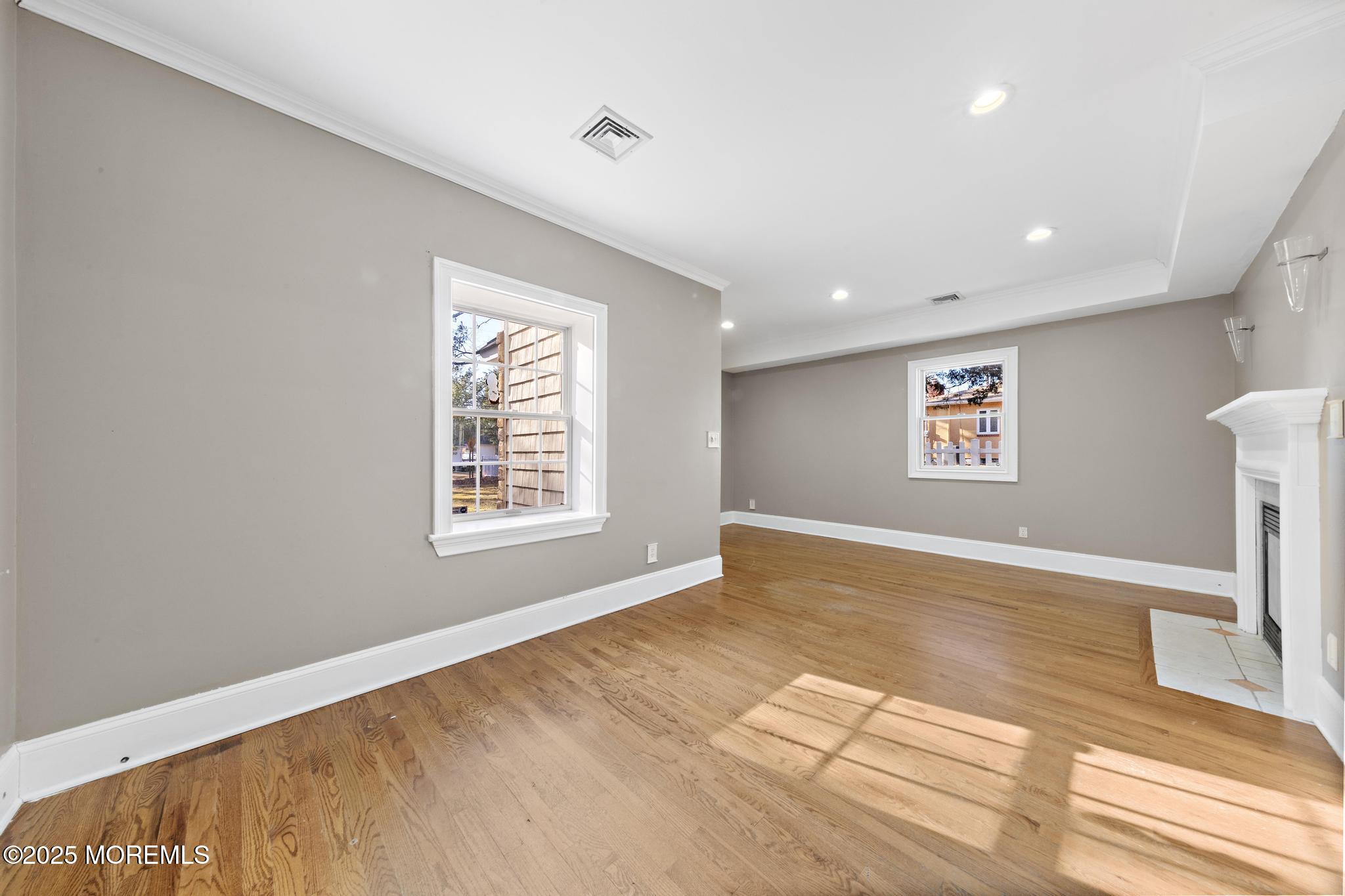 13 Shafto Street, Farmingdale, New Jersey image 24