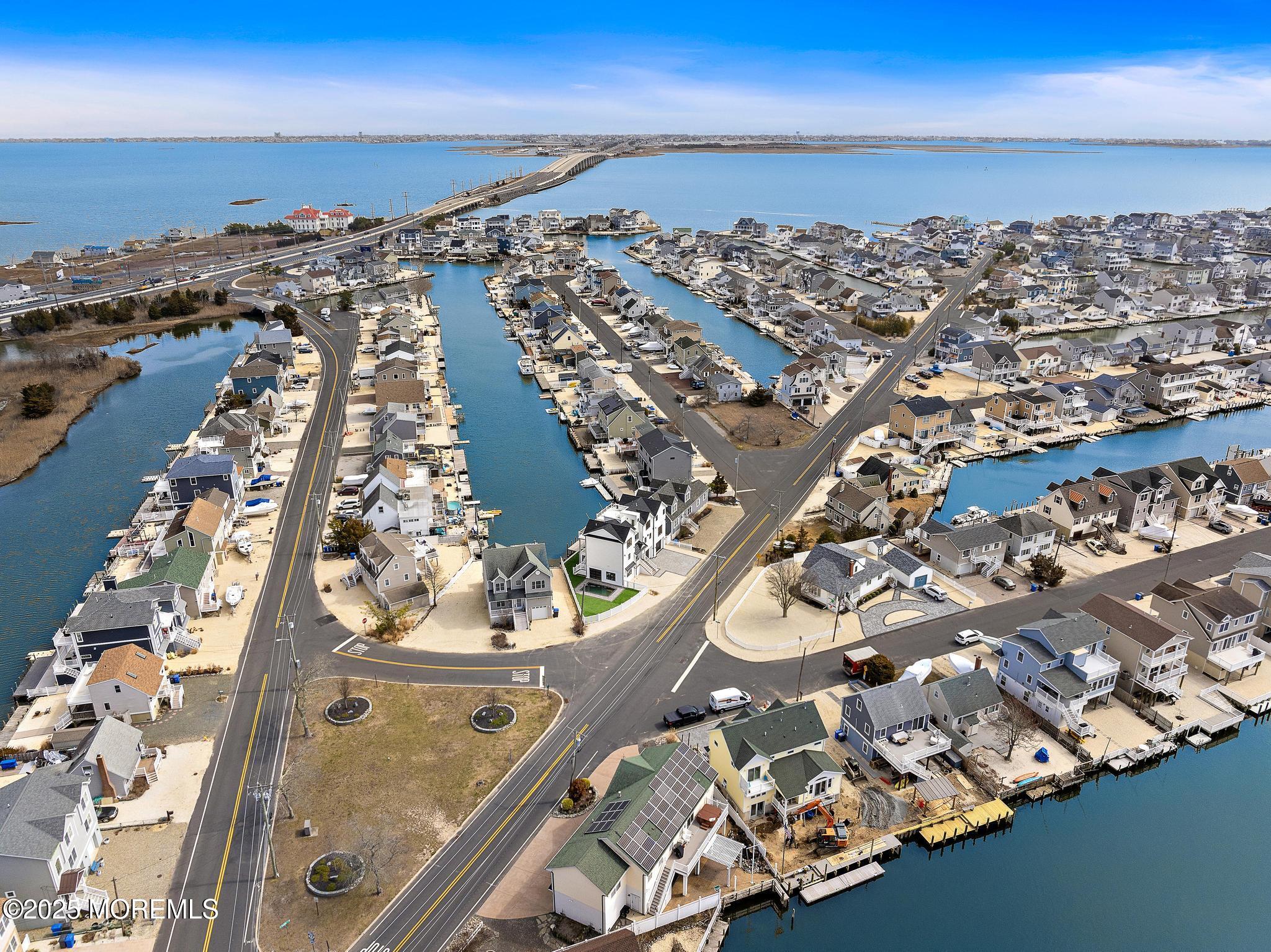 1042 Jennifer Lane, Manahawkin, New Jersey image 2
