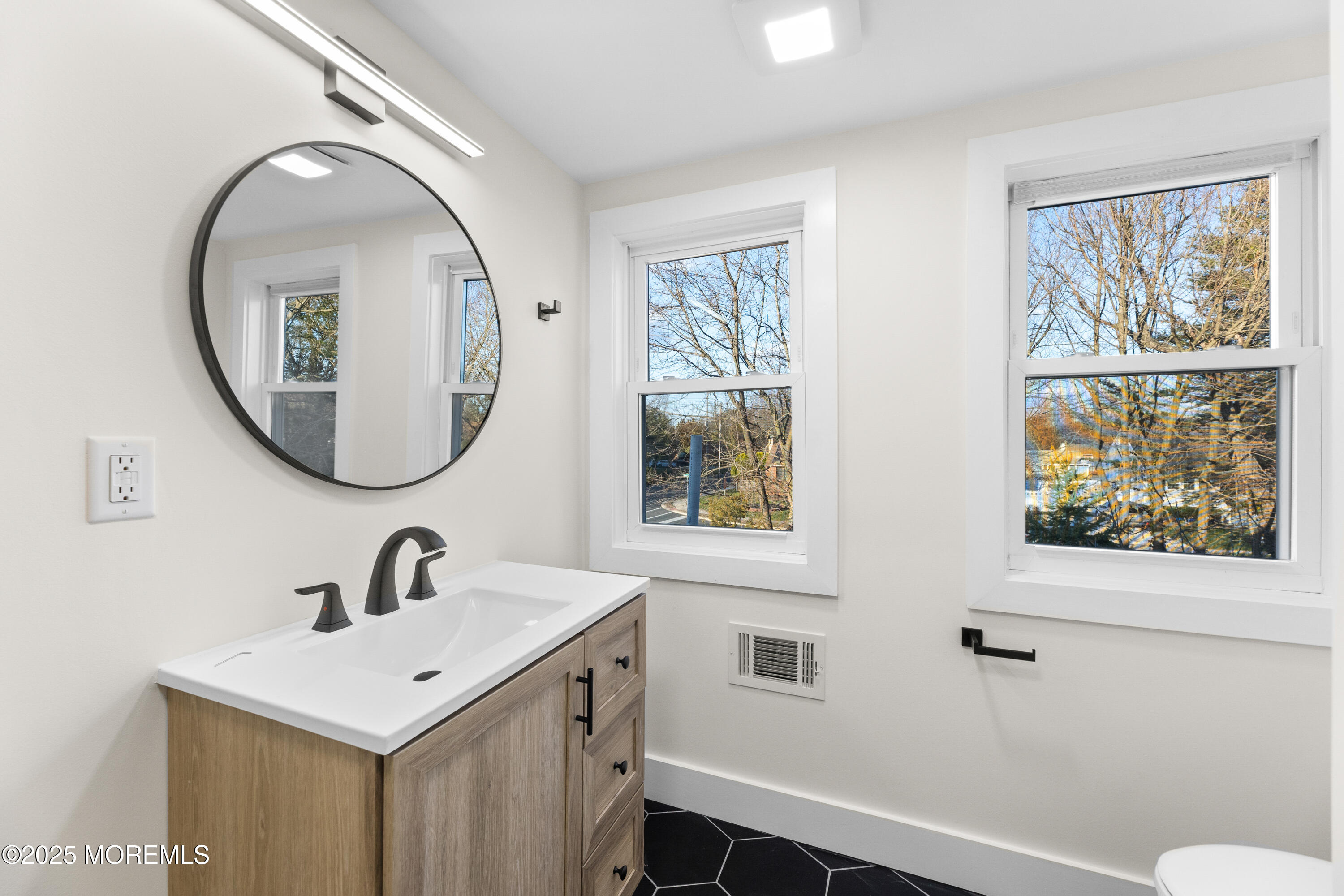 1042 Jarvis Road, Sicklerville, New Jersey image 25
