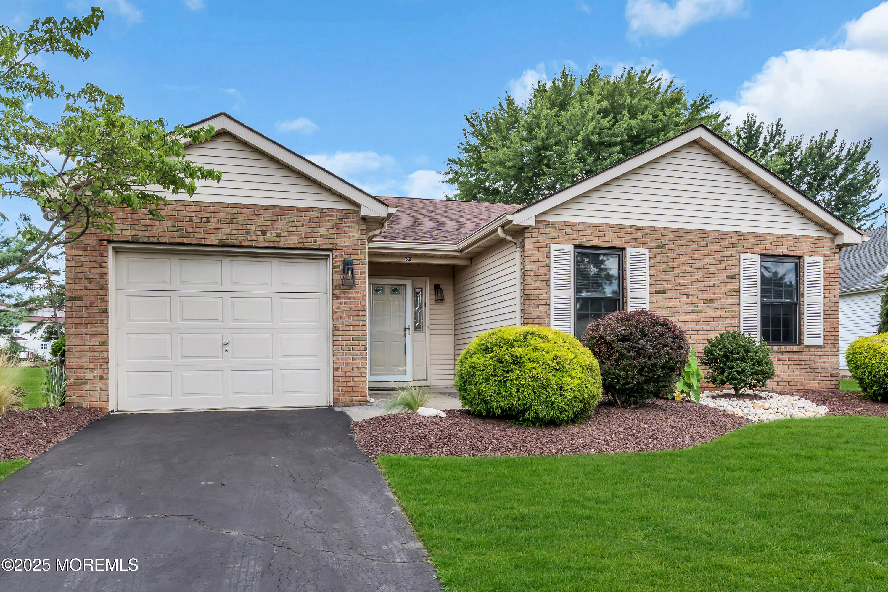32 Peasley Drive