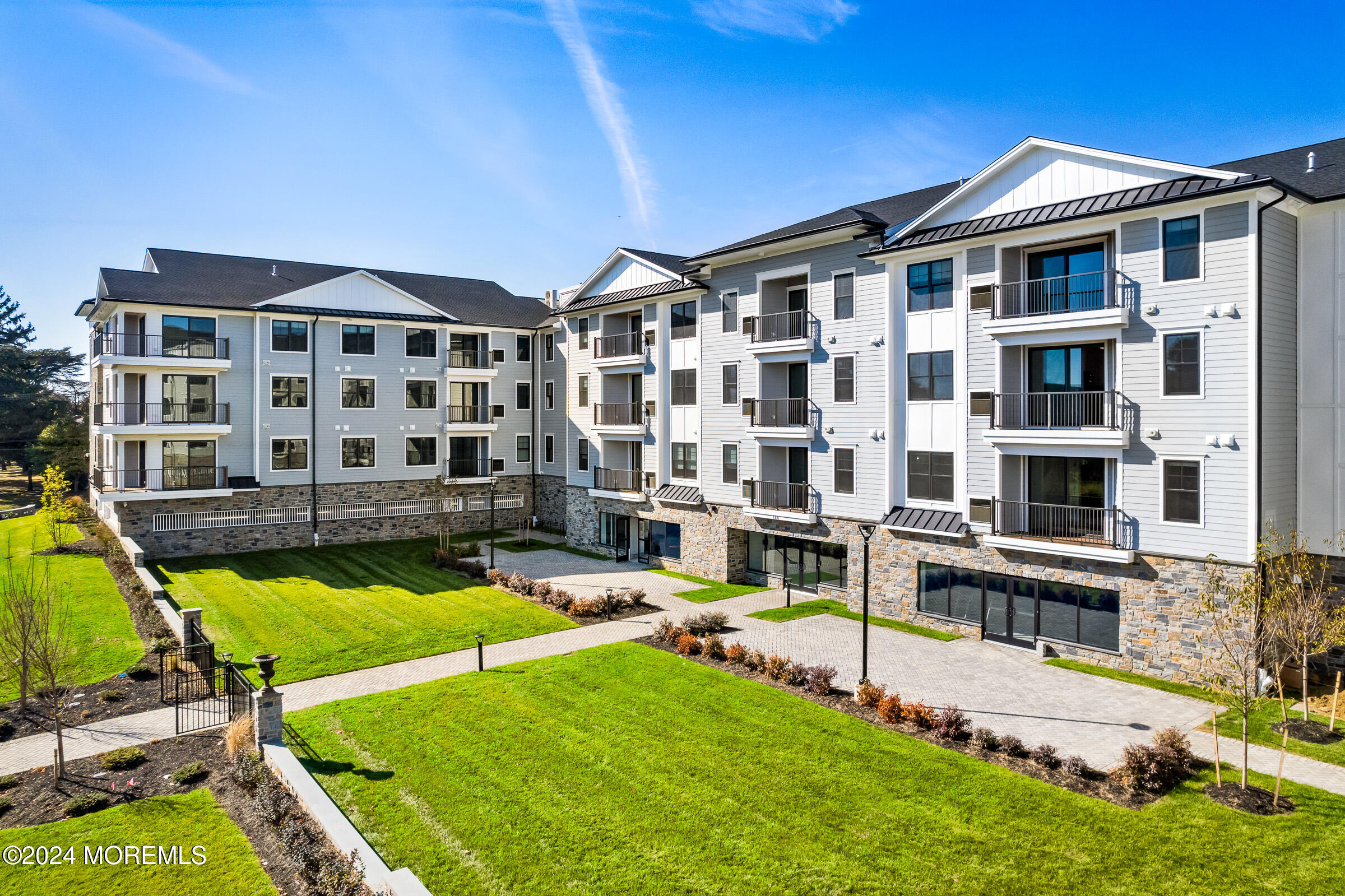 Long Branch, New Jersey 07740, United States, 1 Bedroom Bedrooms, ,1 BathroomBathrooms,Residential,Active,39621