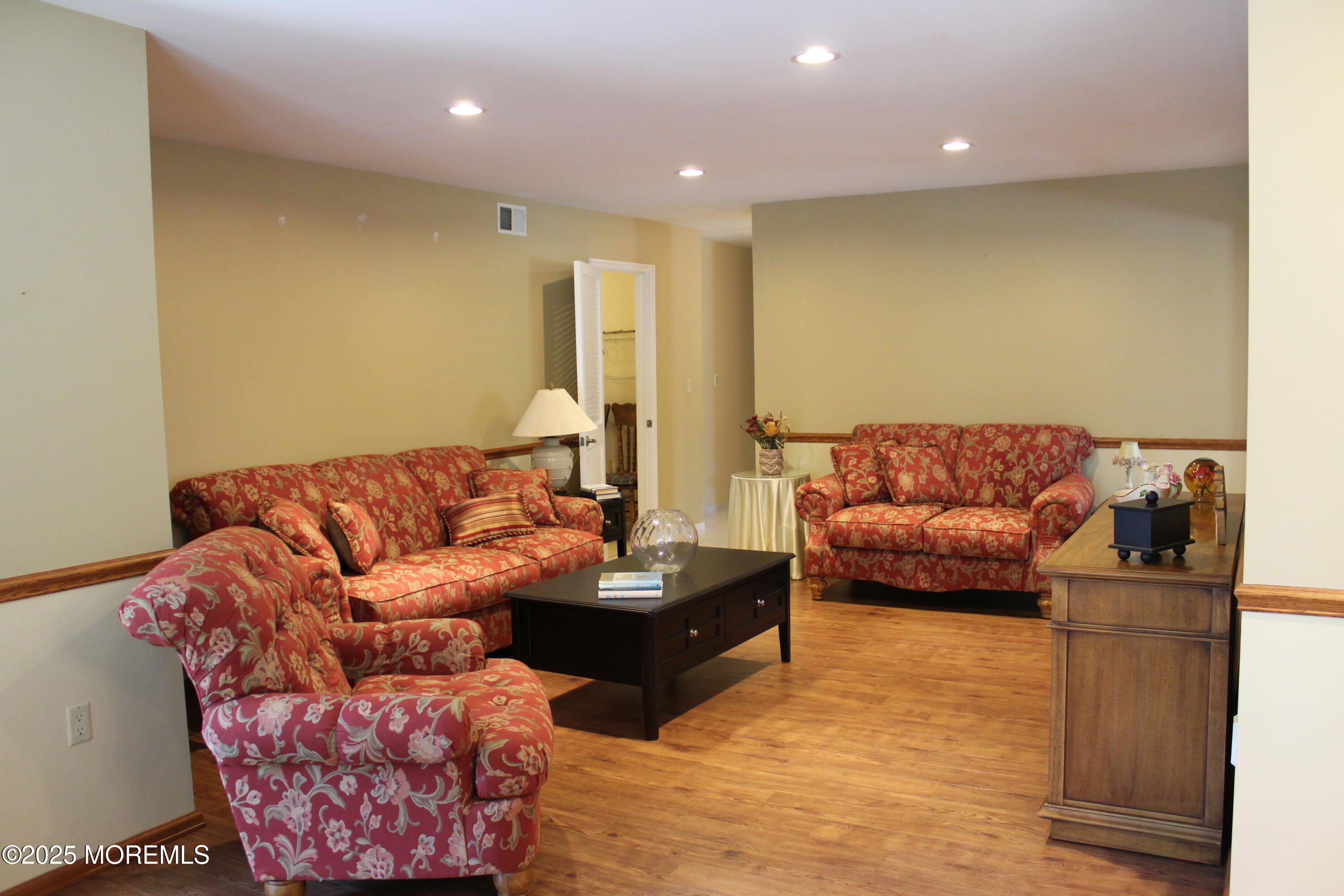 9 Raymond Court, Lakewood, New Jersey image 7