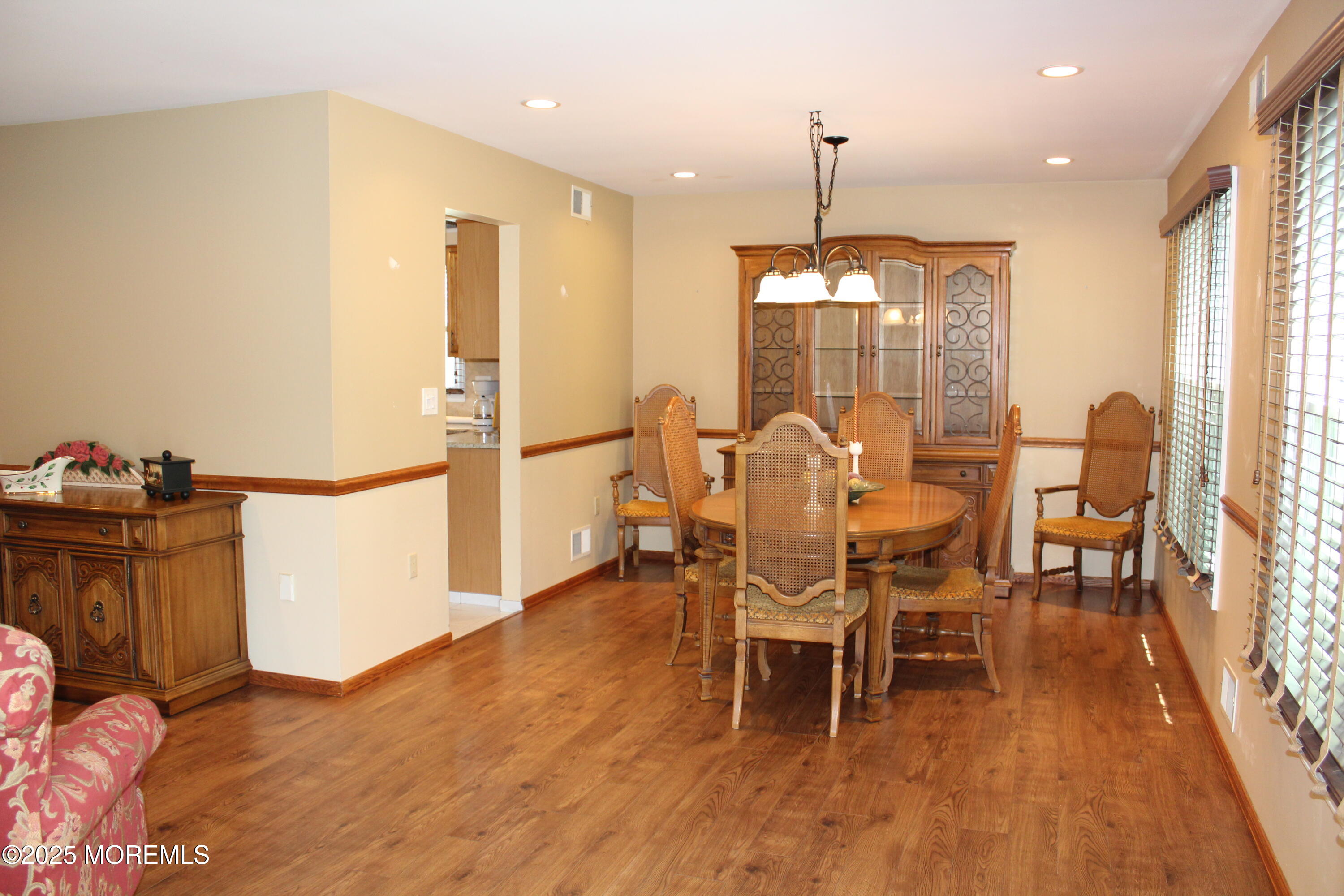 9 Raymond Court, Lakewood, New Jersey image 6