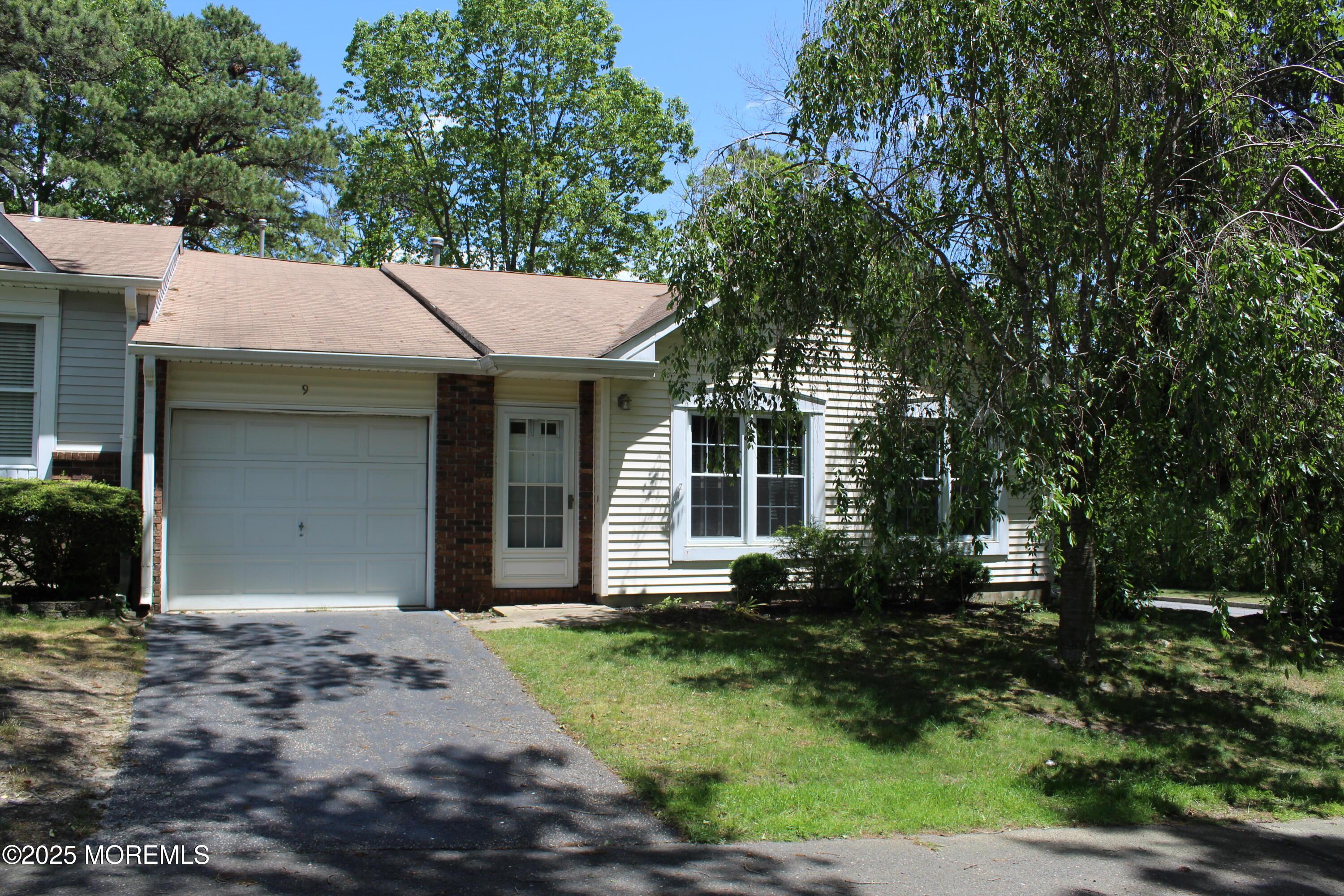 9 Raymond Court, Lakewood, New Jersey image 1