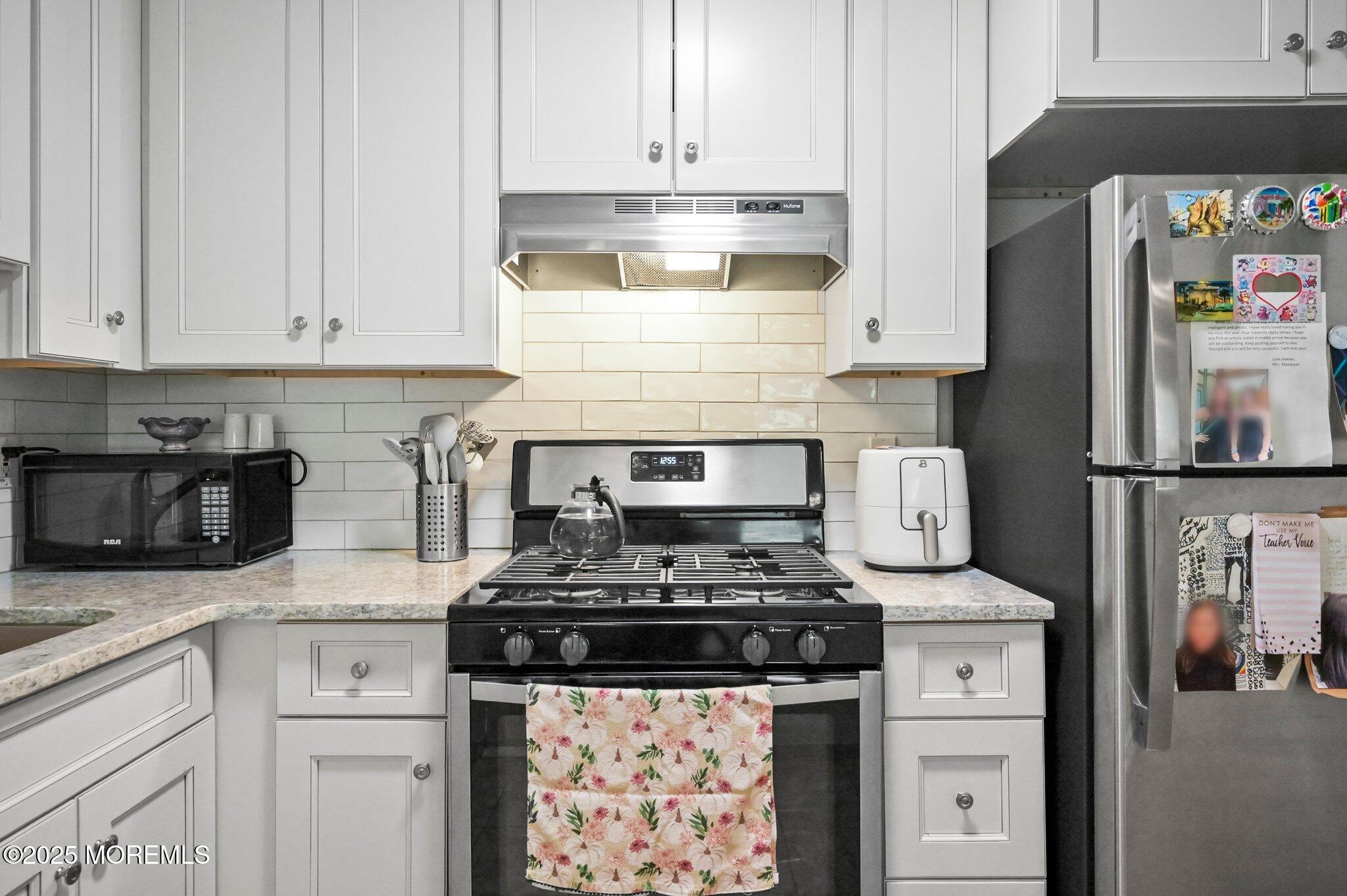 388 Brookview Court, Howell, New Jersey image 11