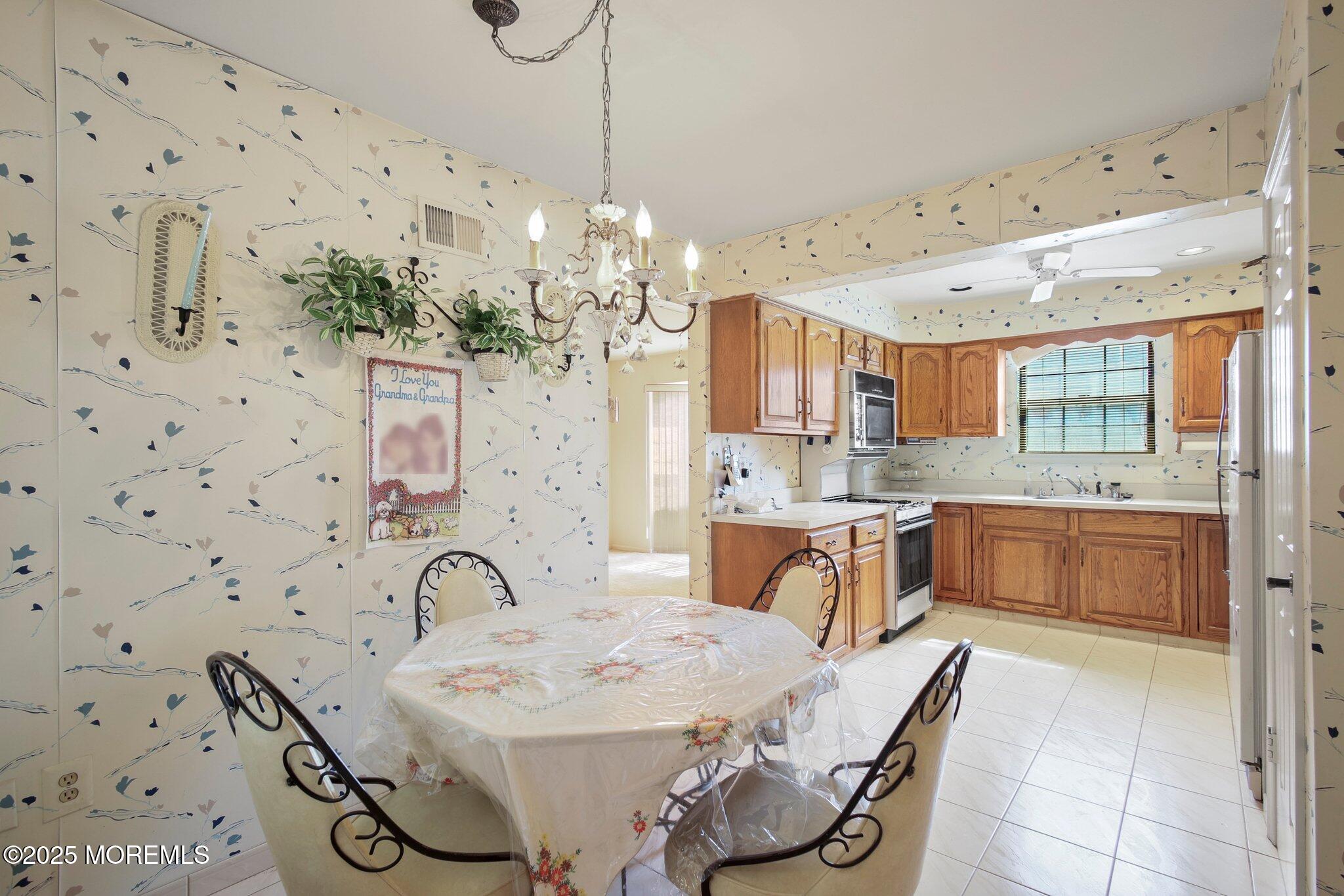 12 Weston Court, Marlboro, New Jersey image 5