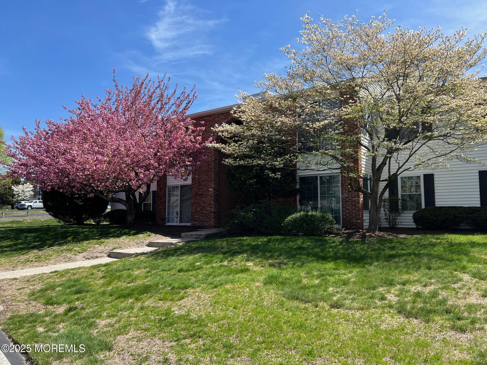 32 Frontier Way