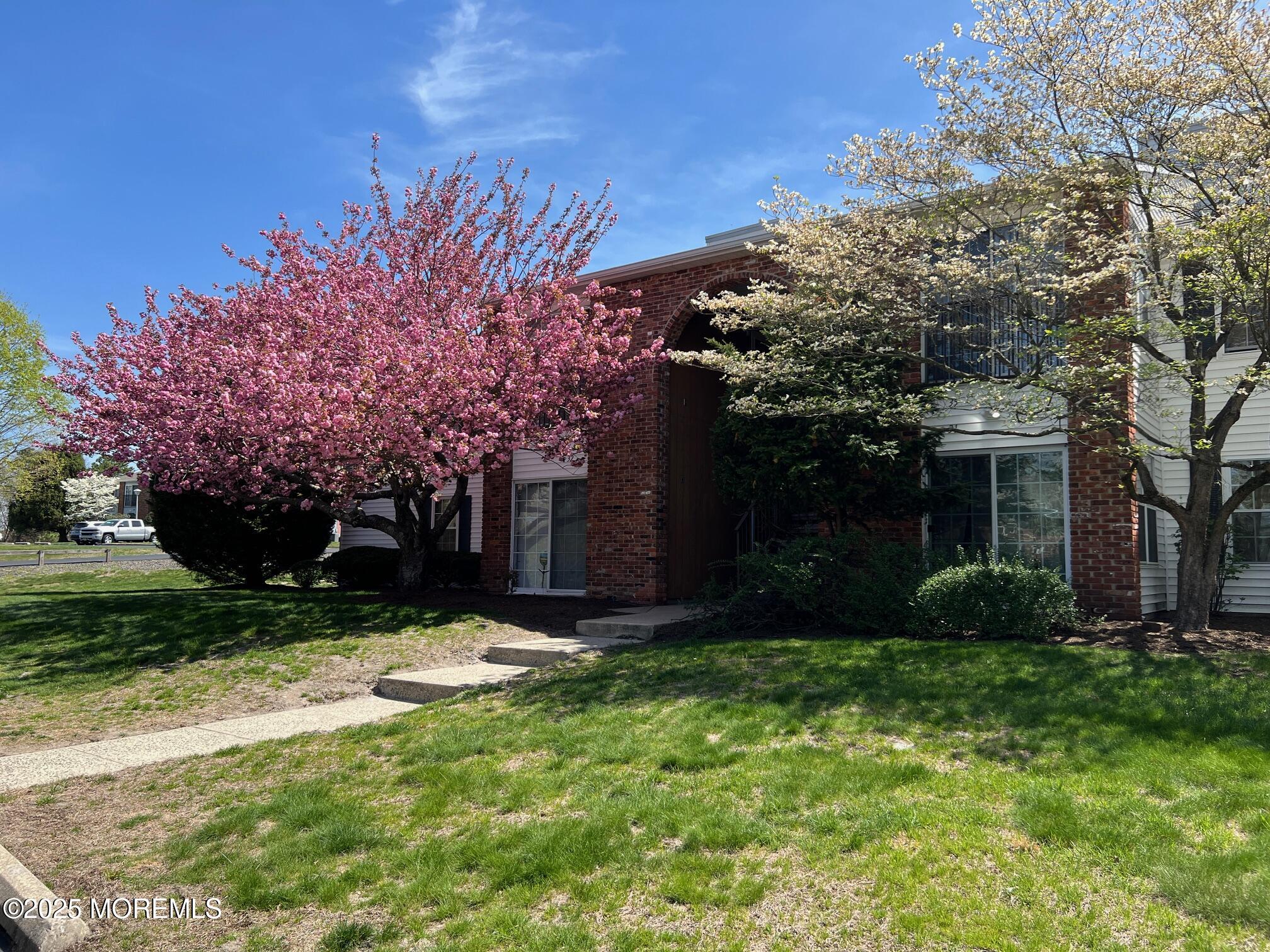 32 Frontier Way