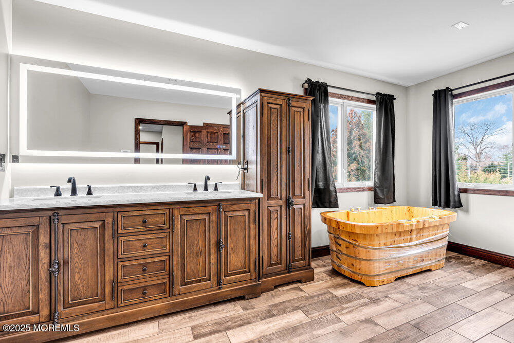 170 Asbury Avenue, Freehold, New Jersey image 38