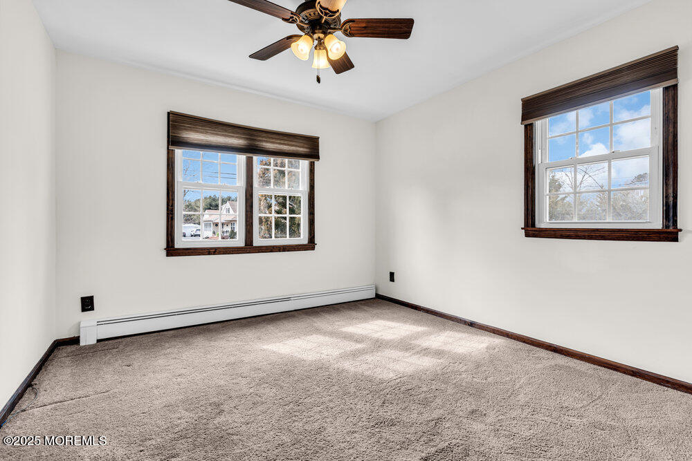 170 Asbury Avenue, Freehold, New Jersey image 27