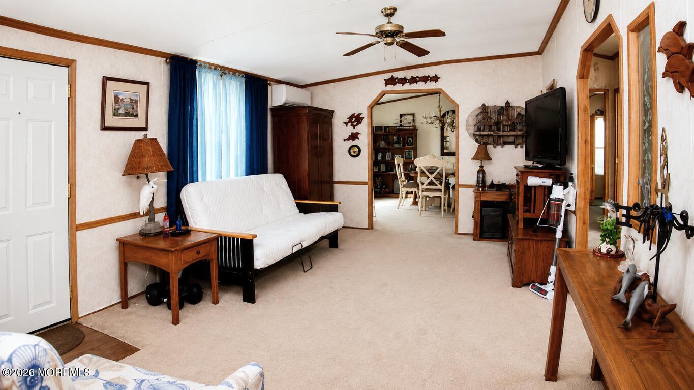15 Oak Tree Lane