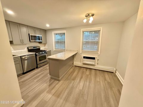 169 Manor Drive Red Bank NJ 07701