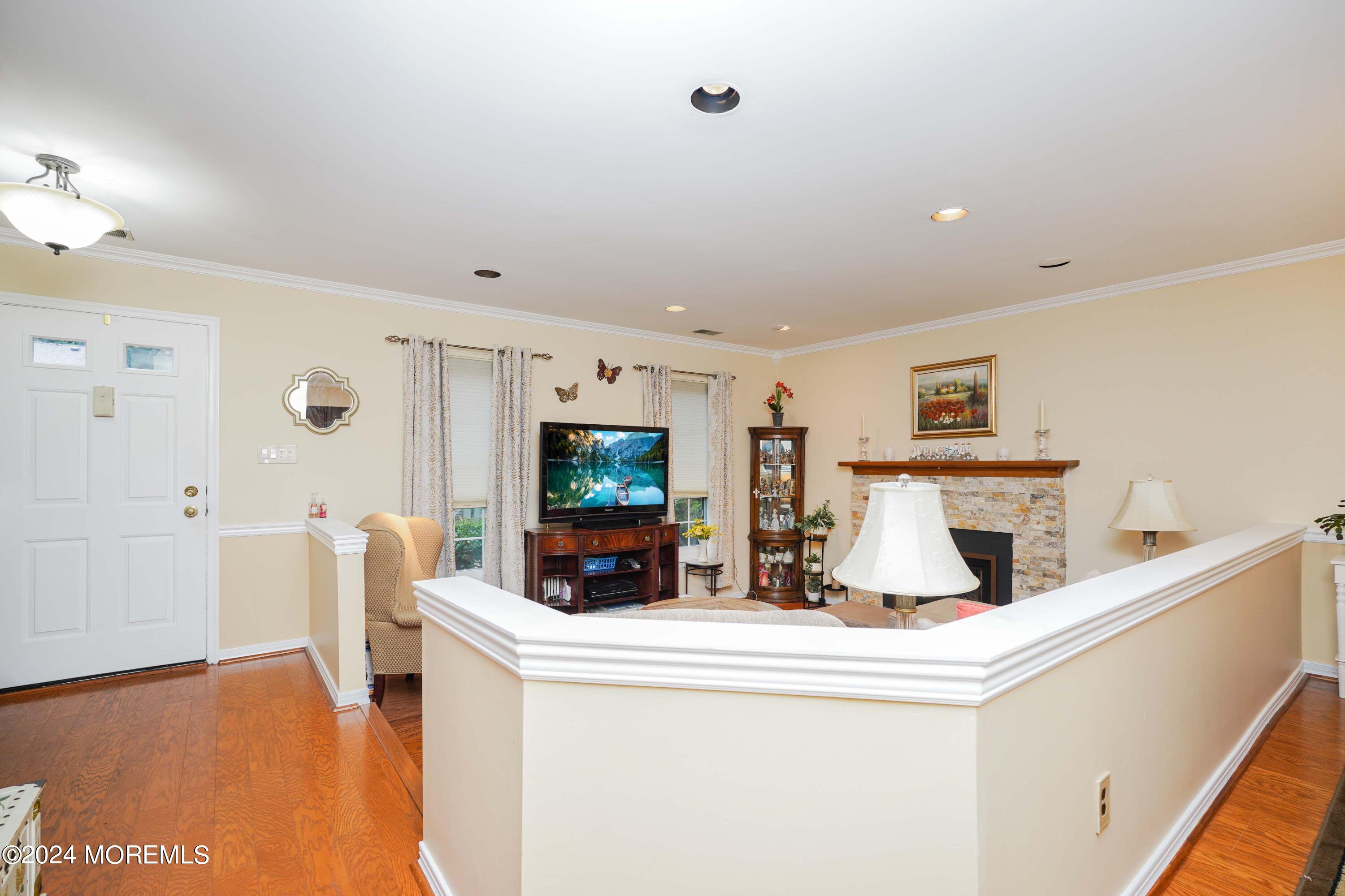 231 Perth Hill Court, Aberdeen, New Jersey image 4