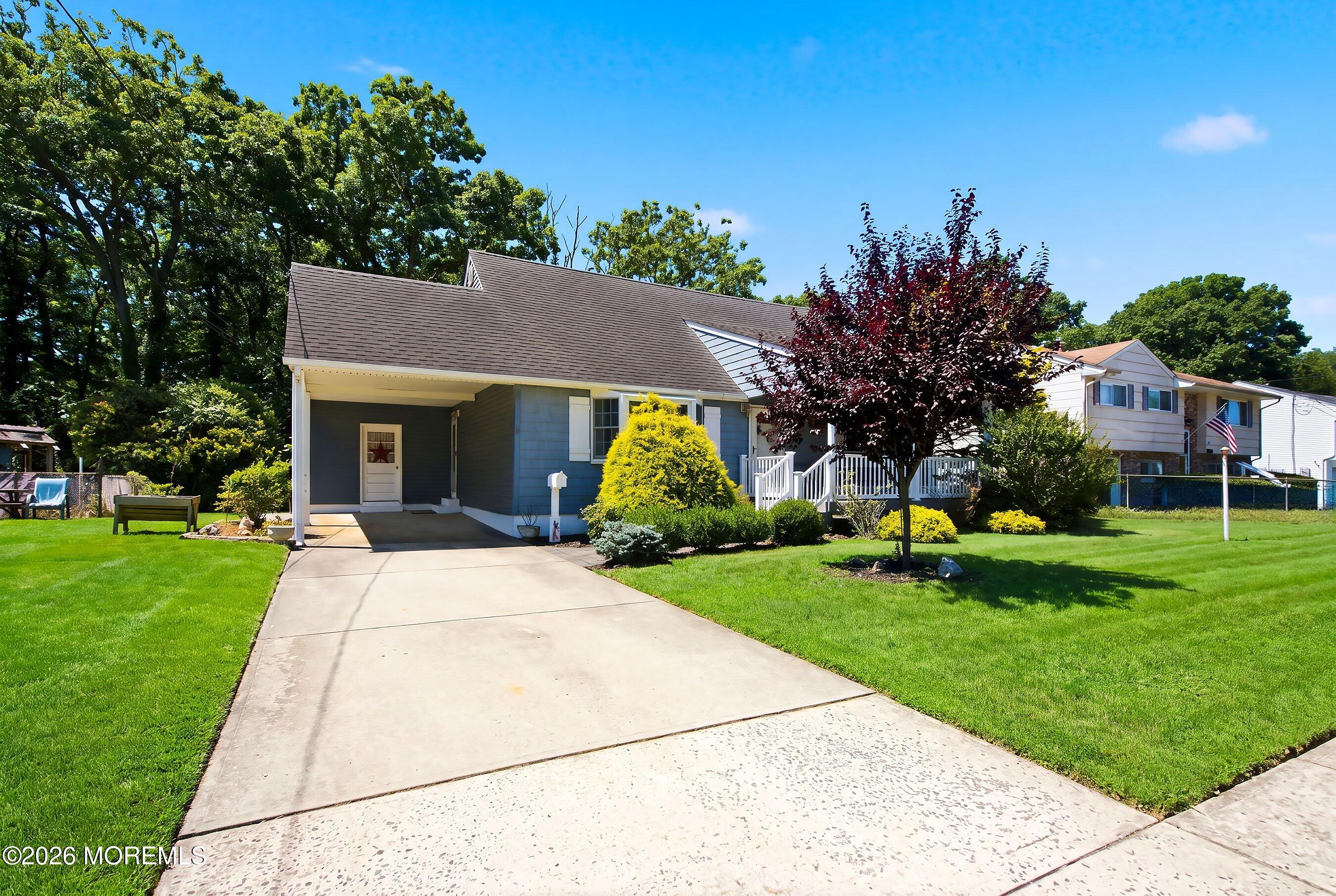 11 Overbrook Place