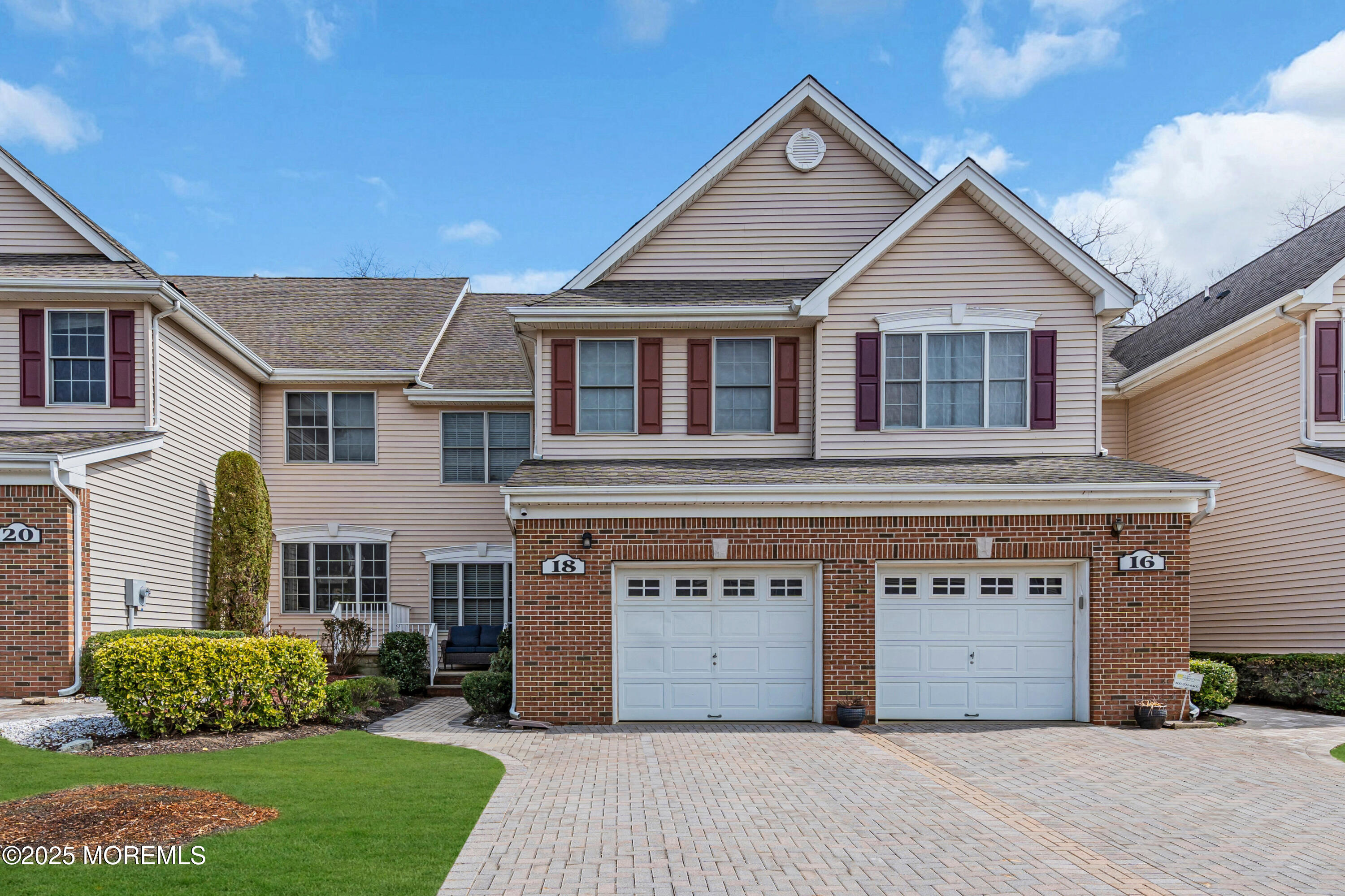 18 Smock Court, Manalapan, New Jersey image 1