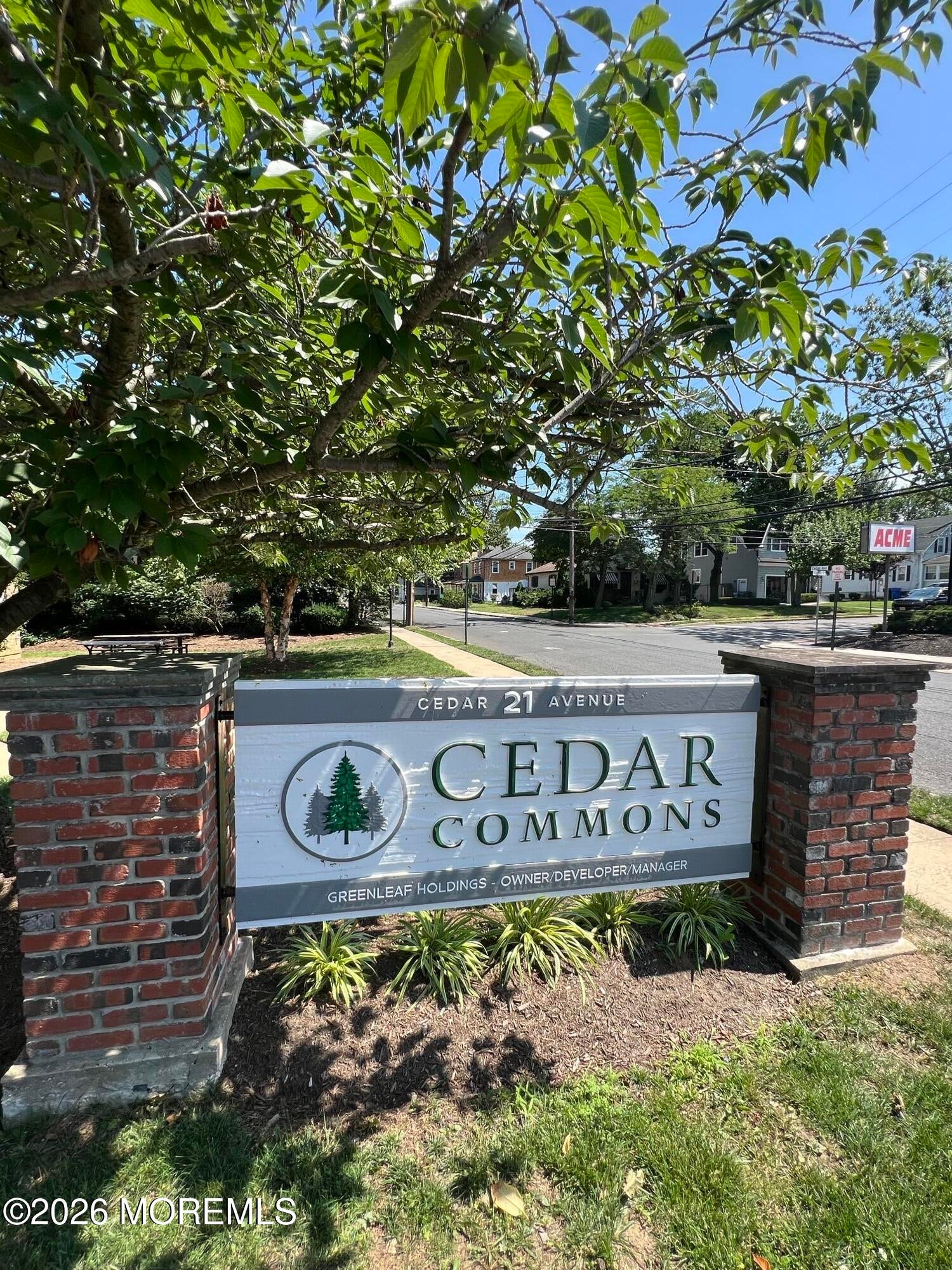 21 Cedar Avenue 102