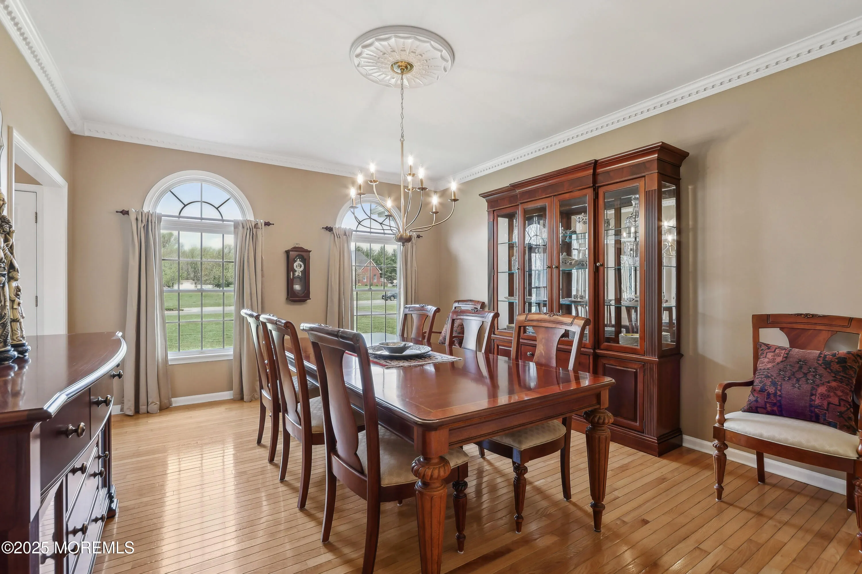 Millstone, New Jersey 08535, United States, 4 Bedrooms Bedrooms, ,3 BathroomsBathrooms,Residential,Pending,117495