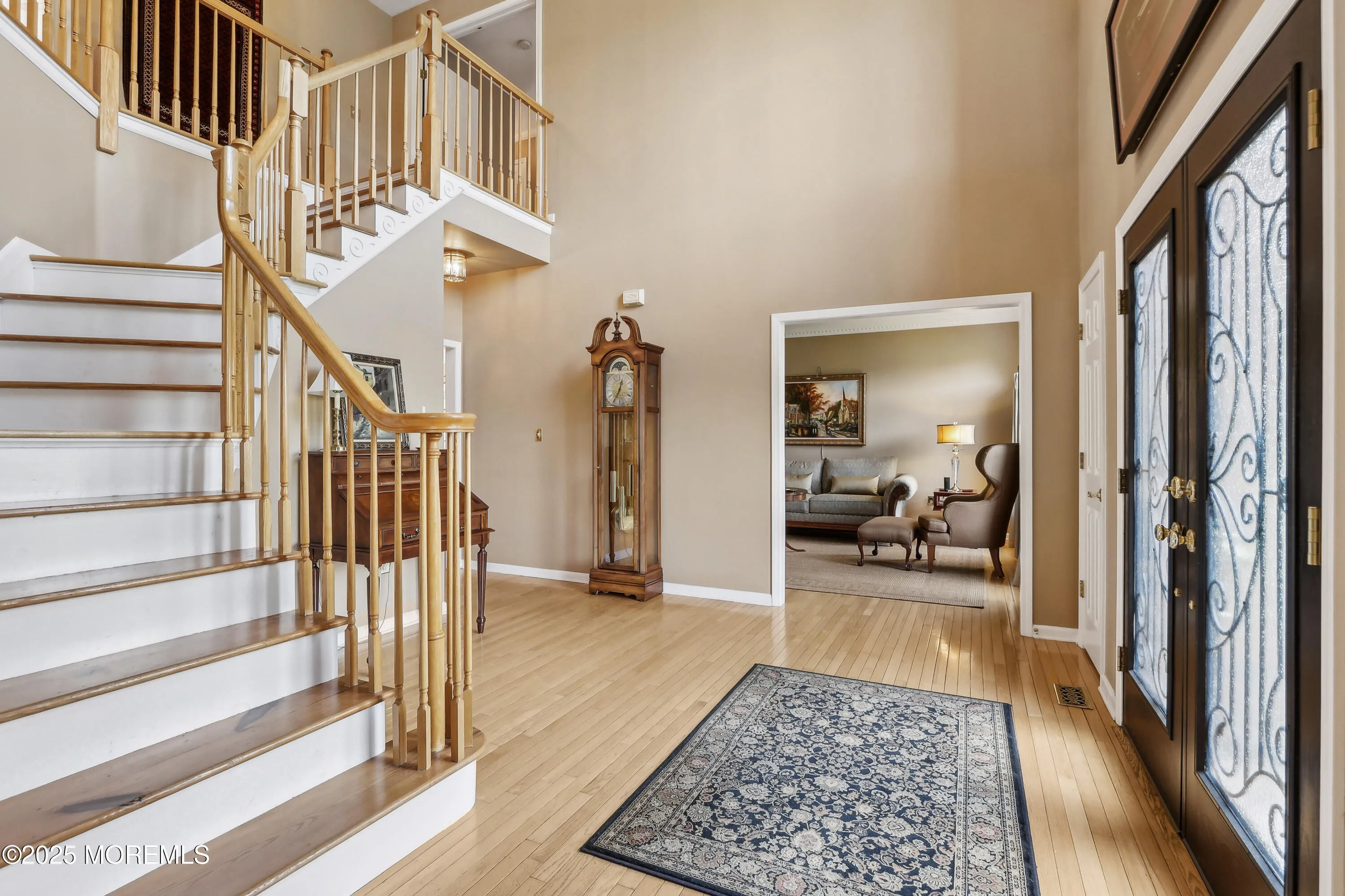 Millstone, New Jersey 08535, United States, 4 Bedrooms Bedrooms, ,3 BathroomsBathrooms,Residential,Pending,117495