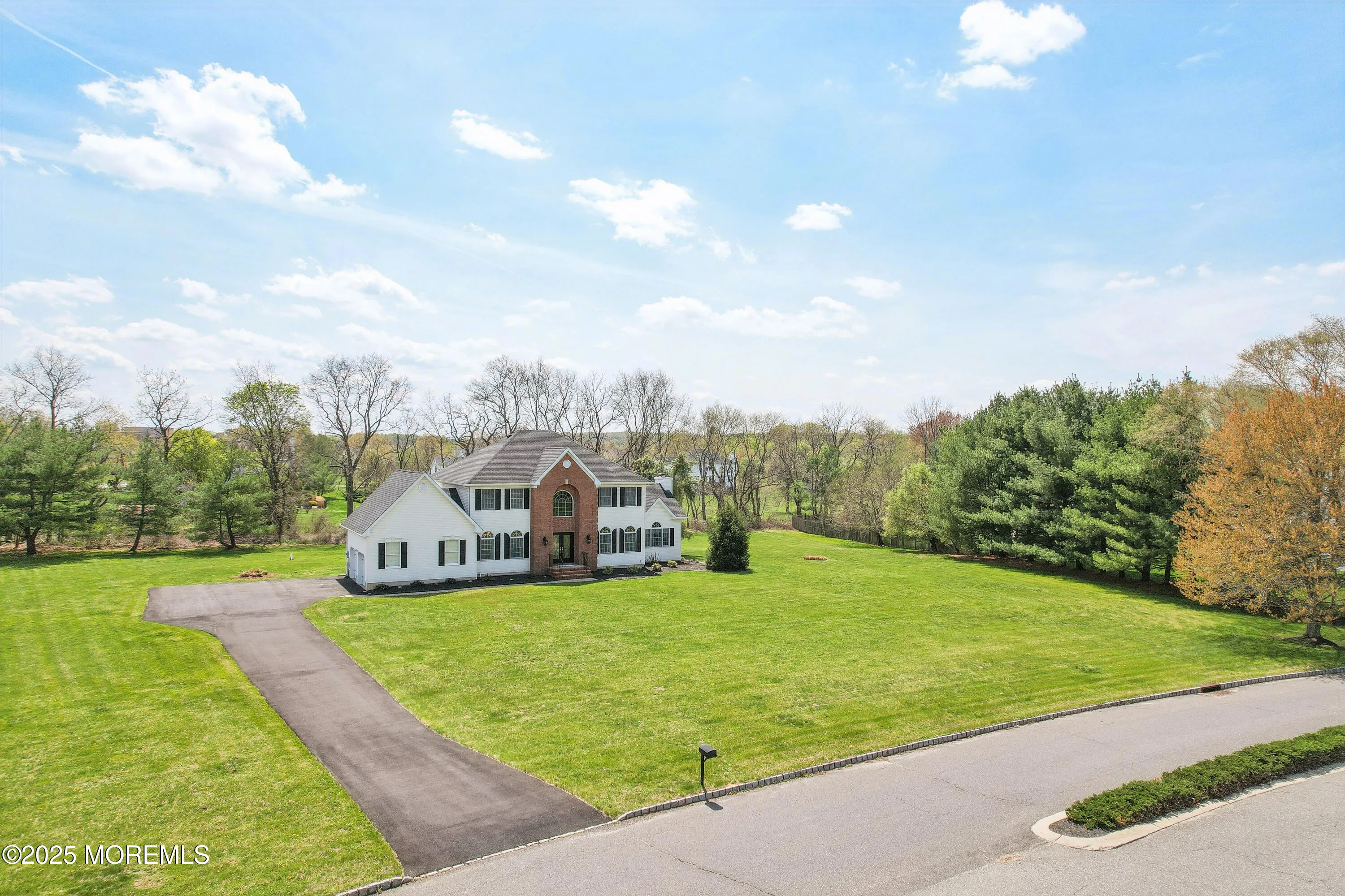 Millstone, New Jersey 08535, United States, 4 Bedrooms Bedrooms, ,3 BathroomsBathrooms,Residential,Pending,117495