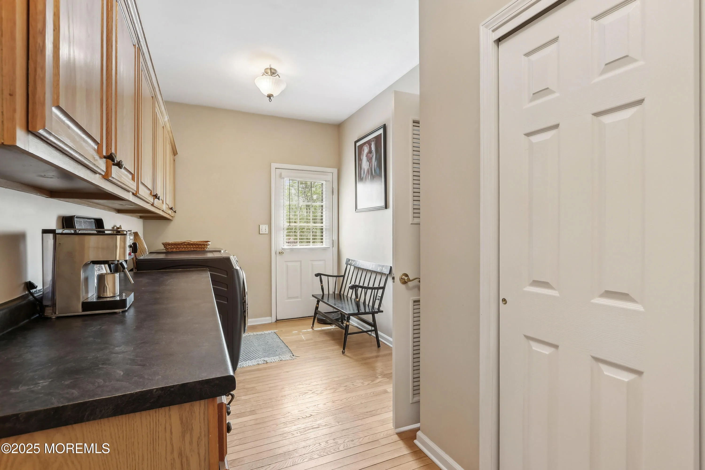 Millstone, New Jersey 08535, United States, 4 Bedrooms Bedrooms, ,3 BathroomsBathrooms,Residential,Pending,117495