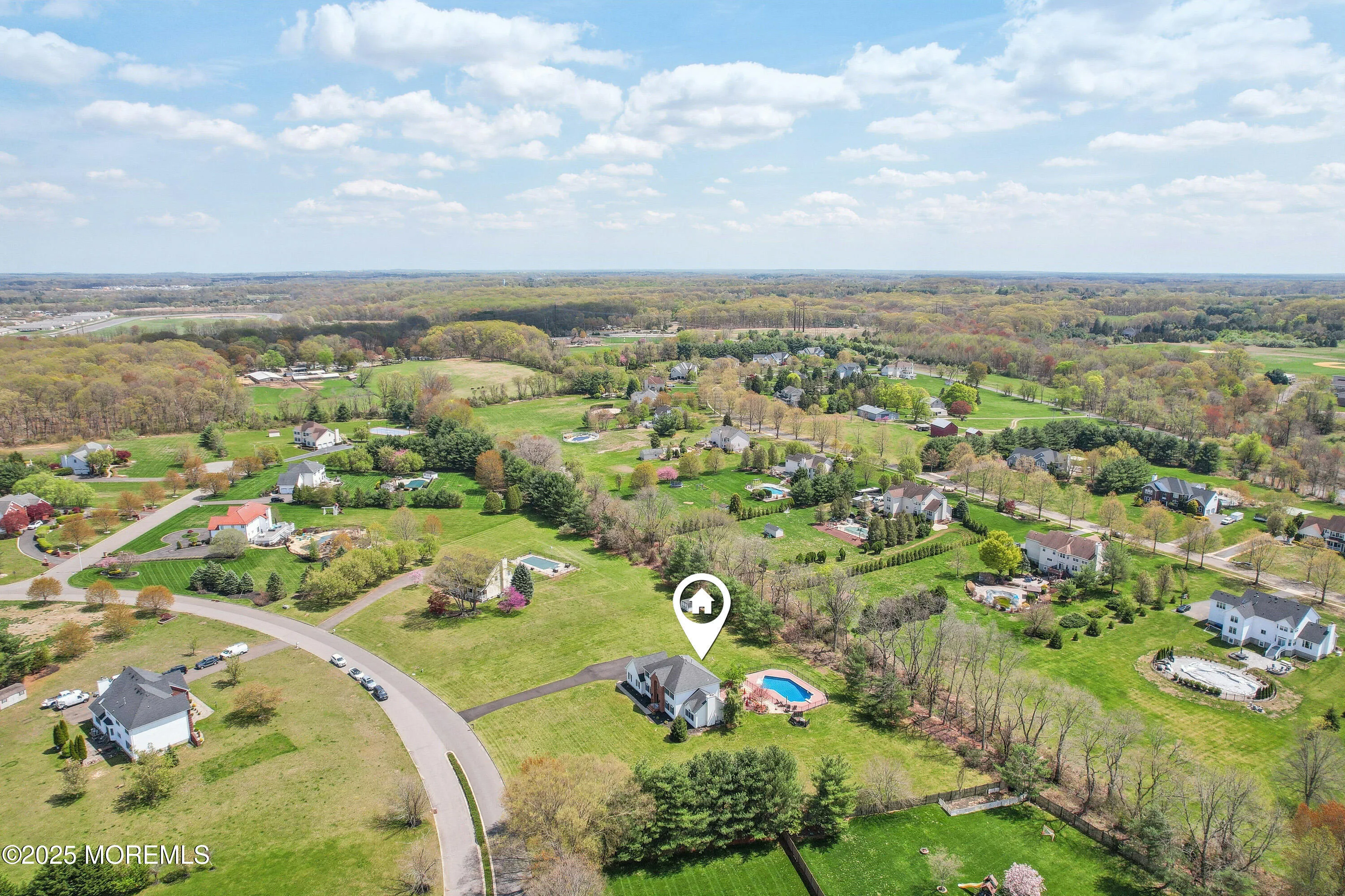 Millstone, New Jersey 08535, United States, 4 Bedrooms Bedrooms, ,3 BathroomsBathrooms,Residential,Pending,117495