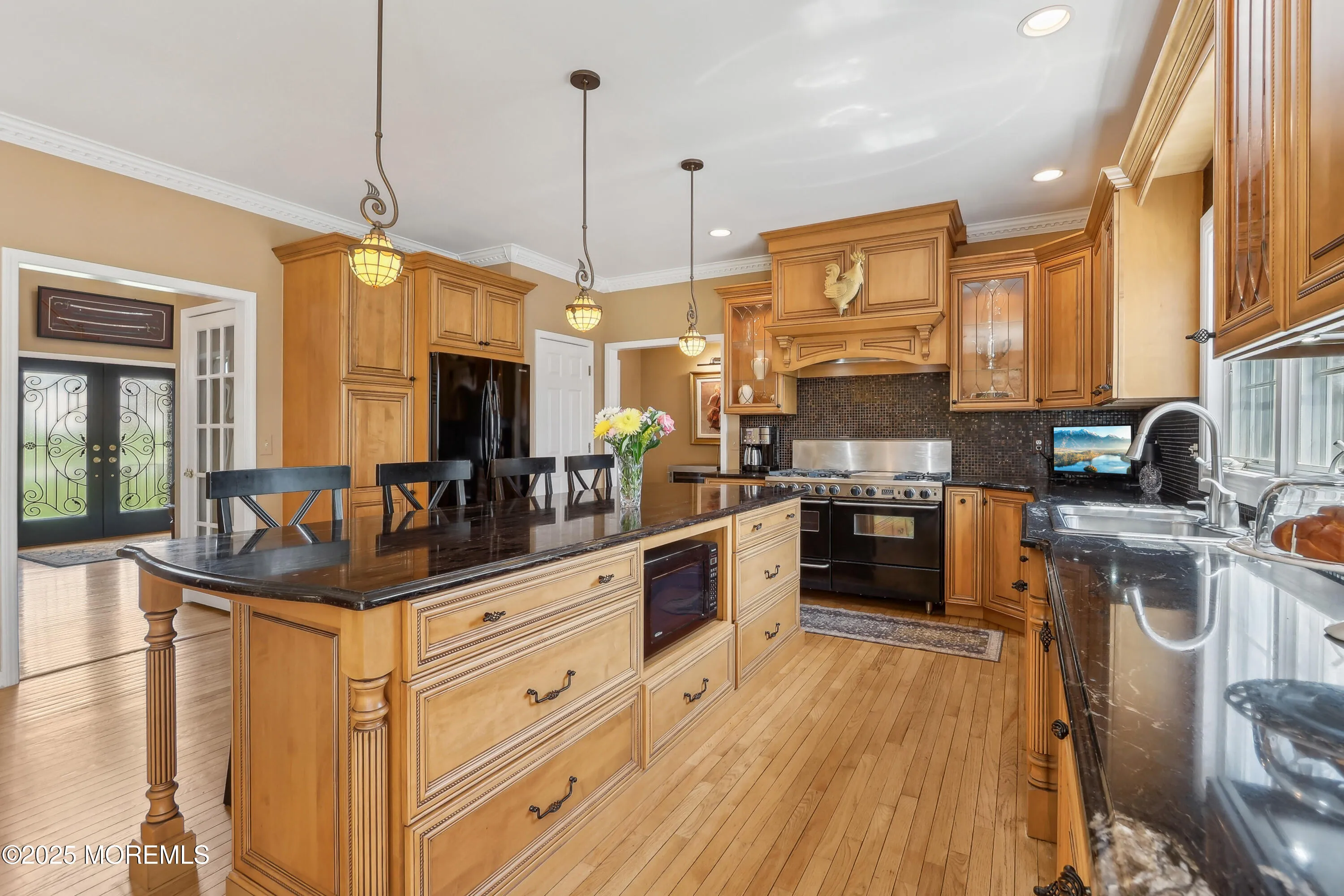 Millstone, New Jersey 08535, United States, 4 Bedrooms Bedrooms, ,3 BathroomsBathrooms,Residential,Pending,117495