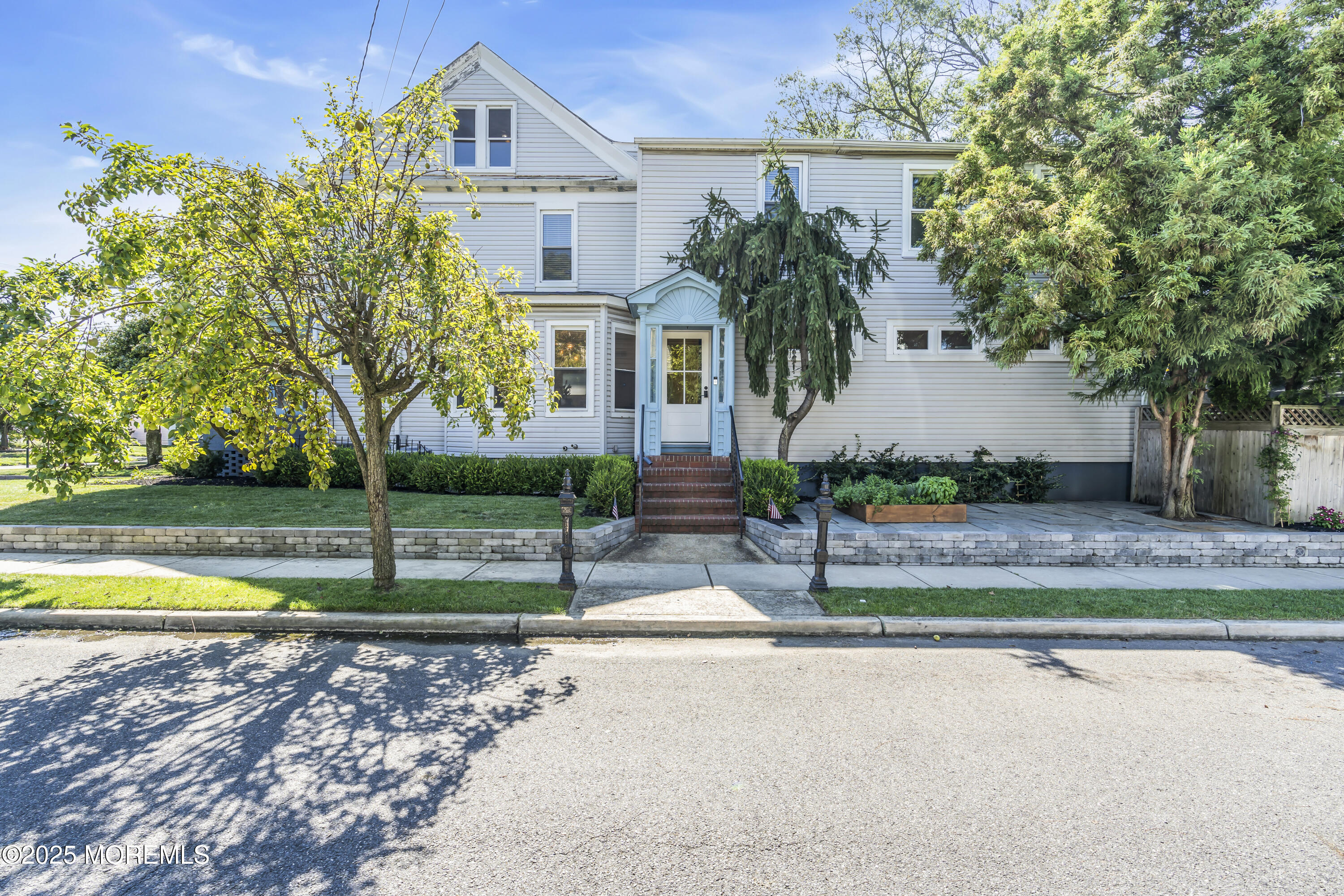 69 Maple Place