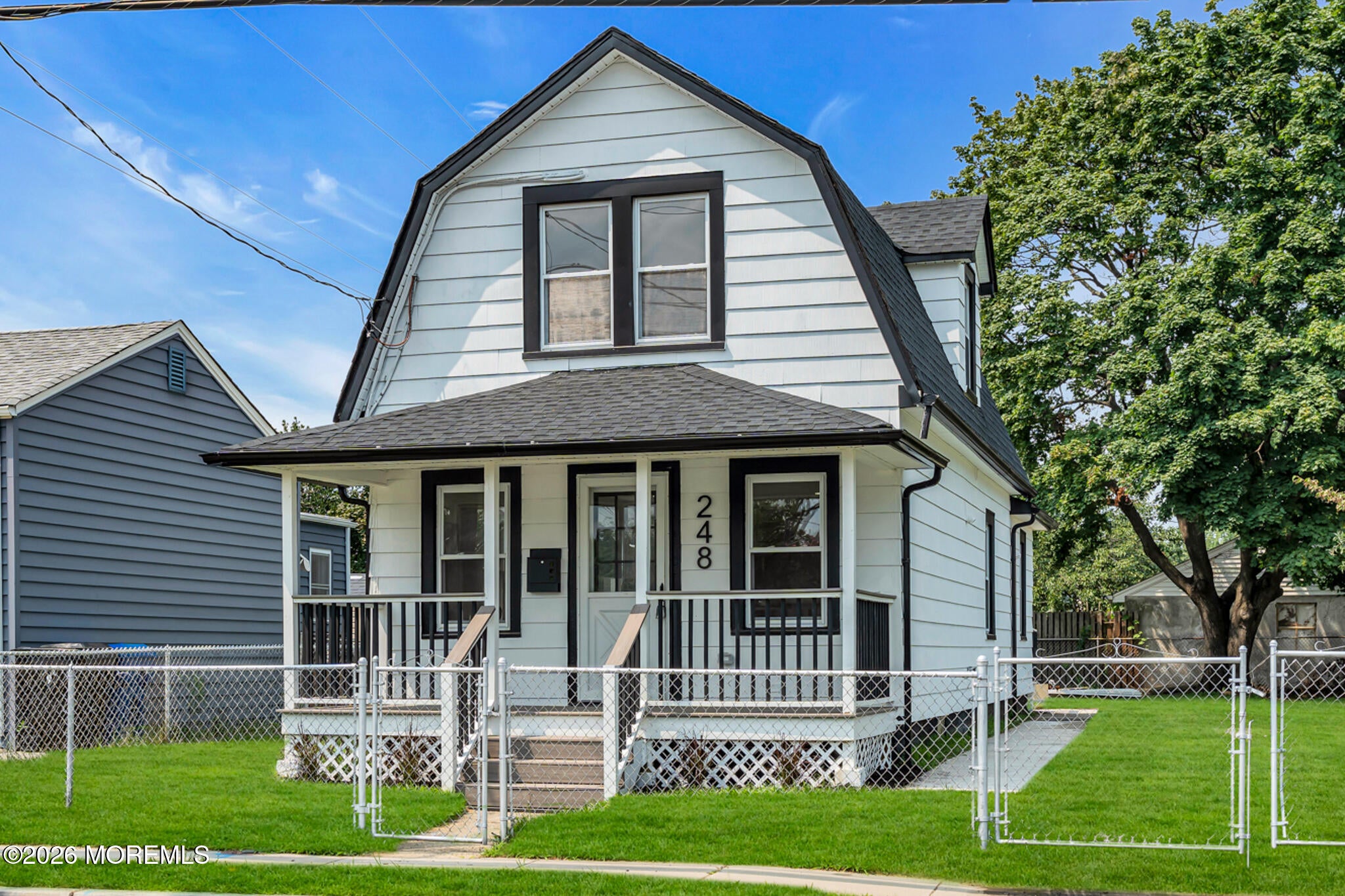 248 Thompson Avenue